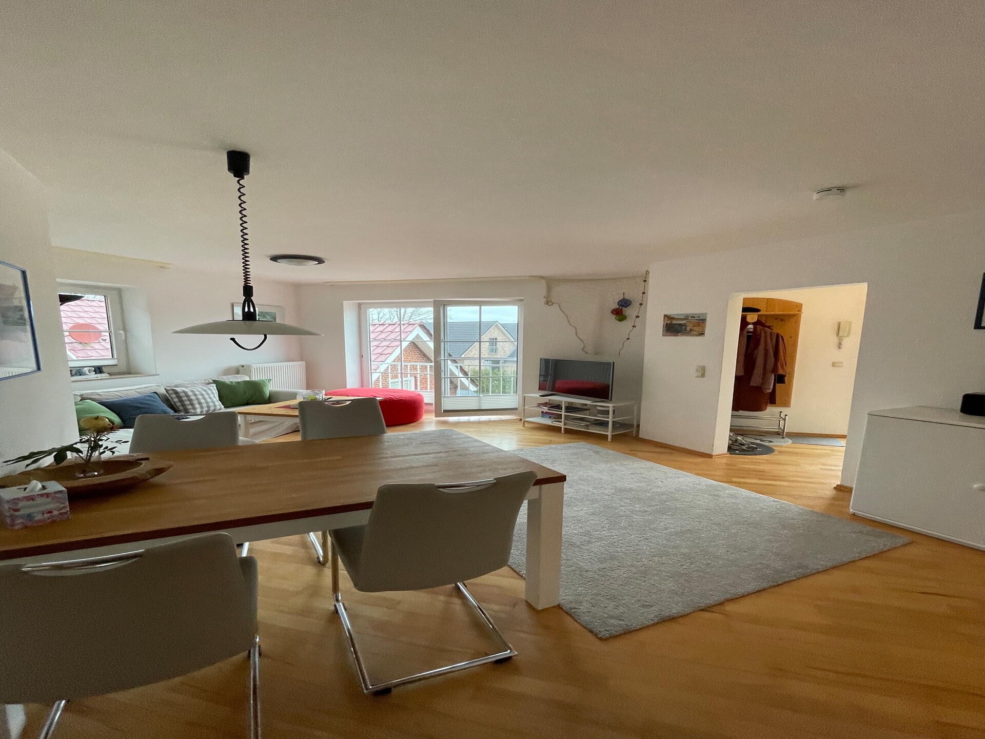 Licht appartement met Frans balkon in Orth, 5 km van strand - foto 9
