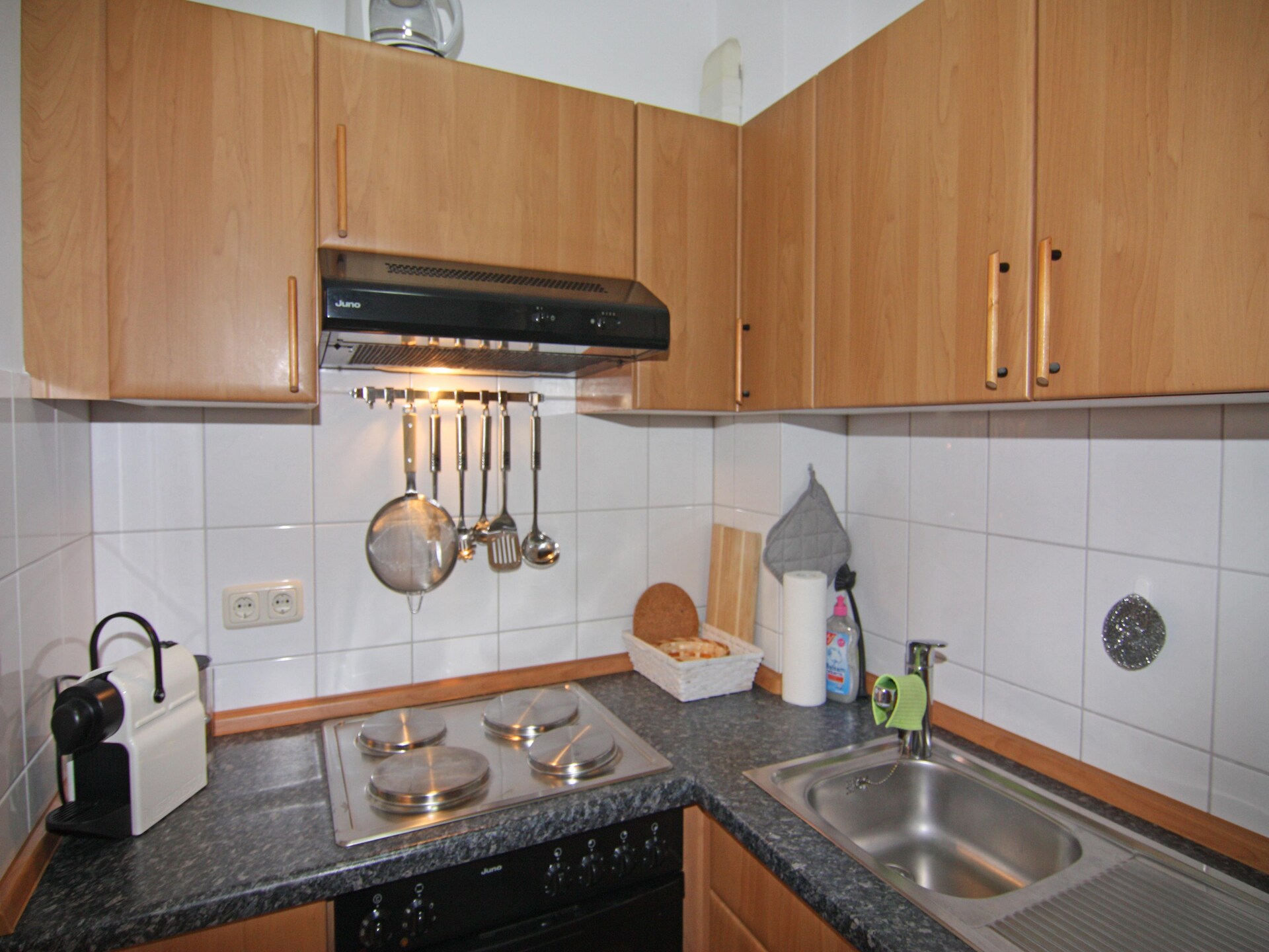 Licht appartement met Frans balkon in Orth, 5 km van strand - foto 11