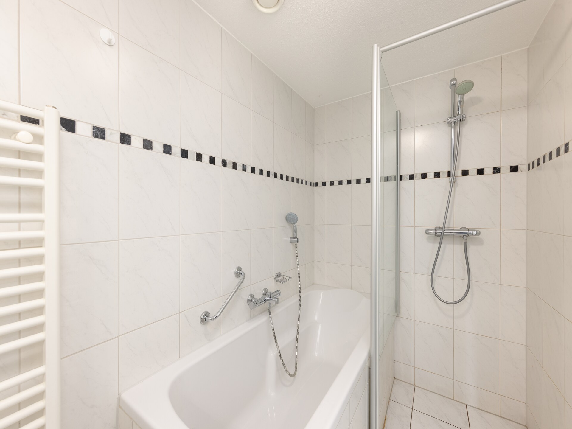 Vrijstaande bungalow met infraroodsauna in bosrijk vakantiepark Veluwe - foto 7