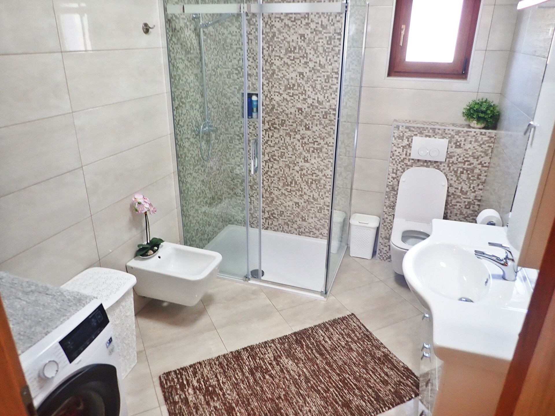 Ruim appartement op vakantiepark bij zee met uitzicht op Velebit - foto 23