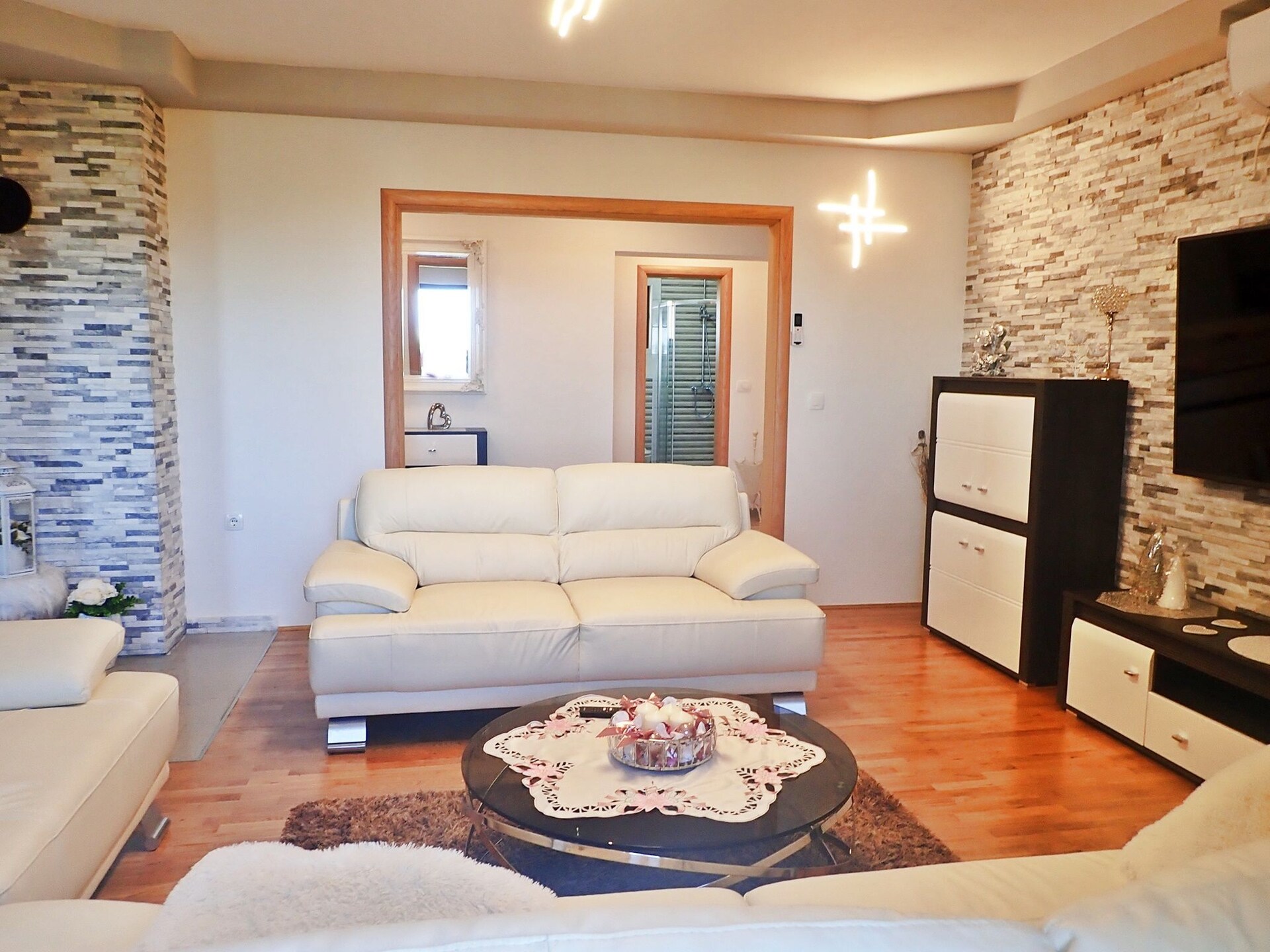 Ruim appartement op vakantiepark bij zee met uitzicht op Velebit - foto 7