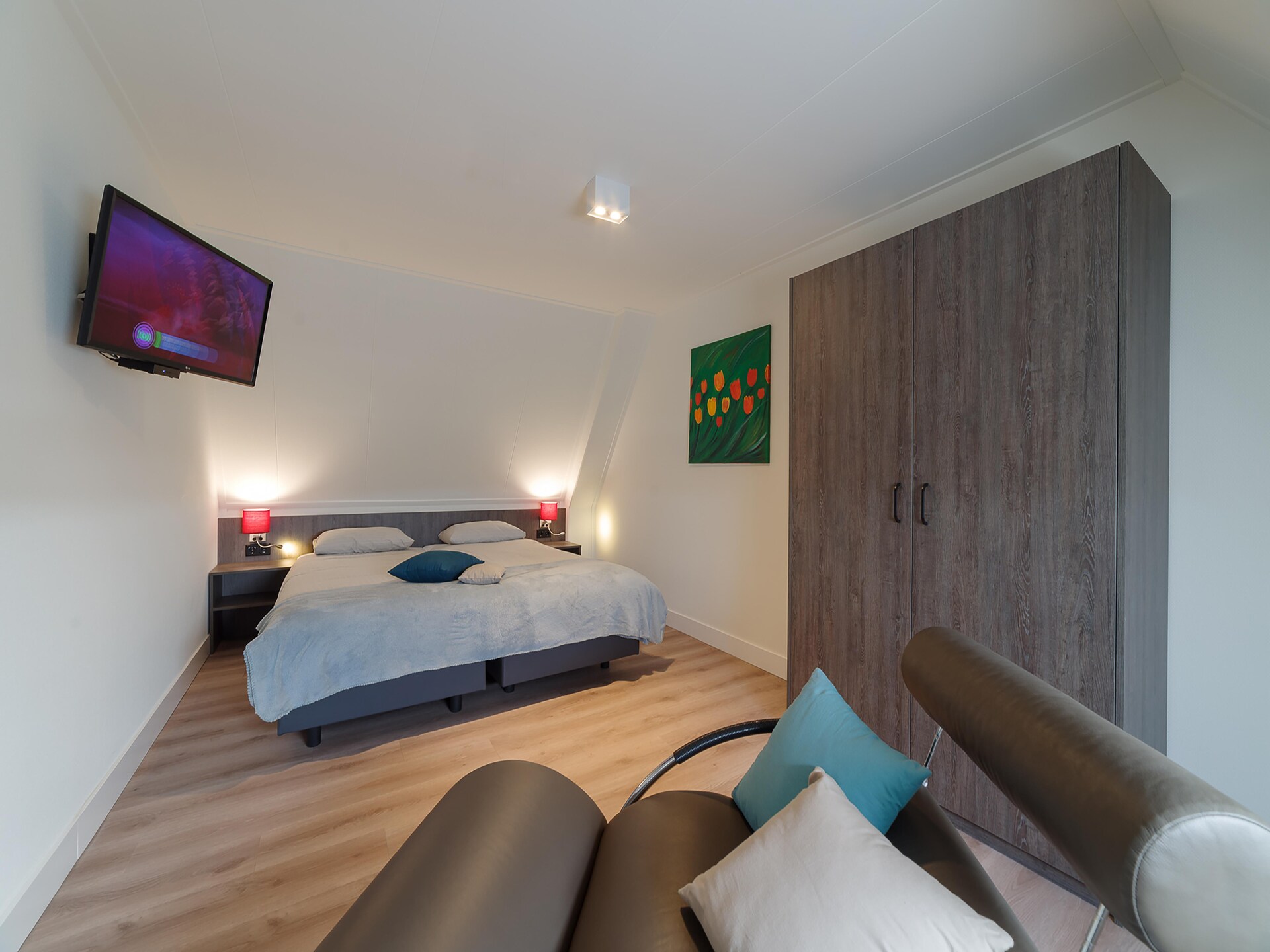 Charming Beveland: Modern vakantiehuis aan het meer in Zeeuws Colijnsplaat - foto 13