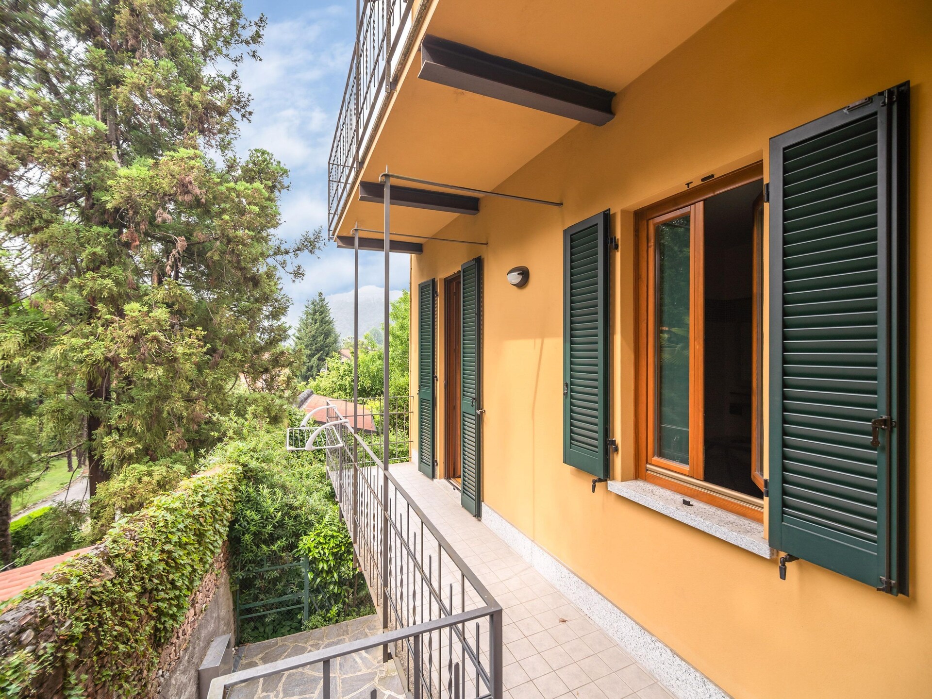 Op 300 m van het meer: ruim appartement in centrum Meina - foto 7