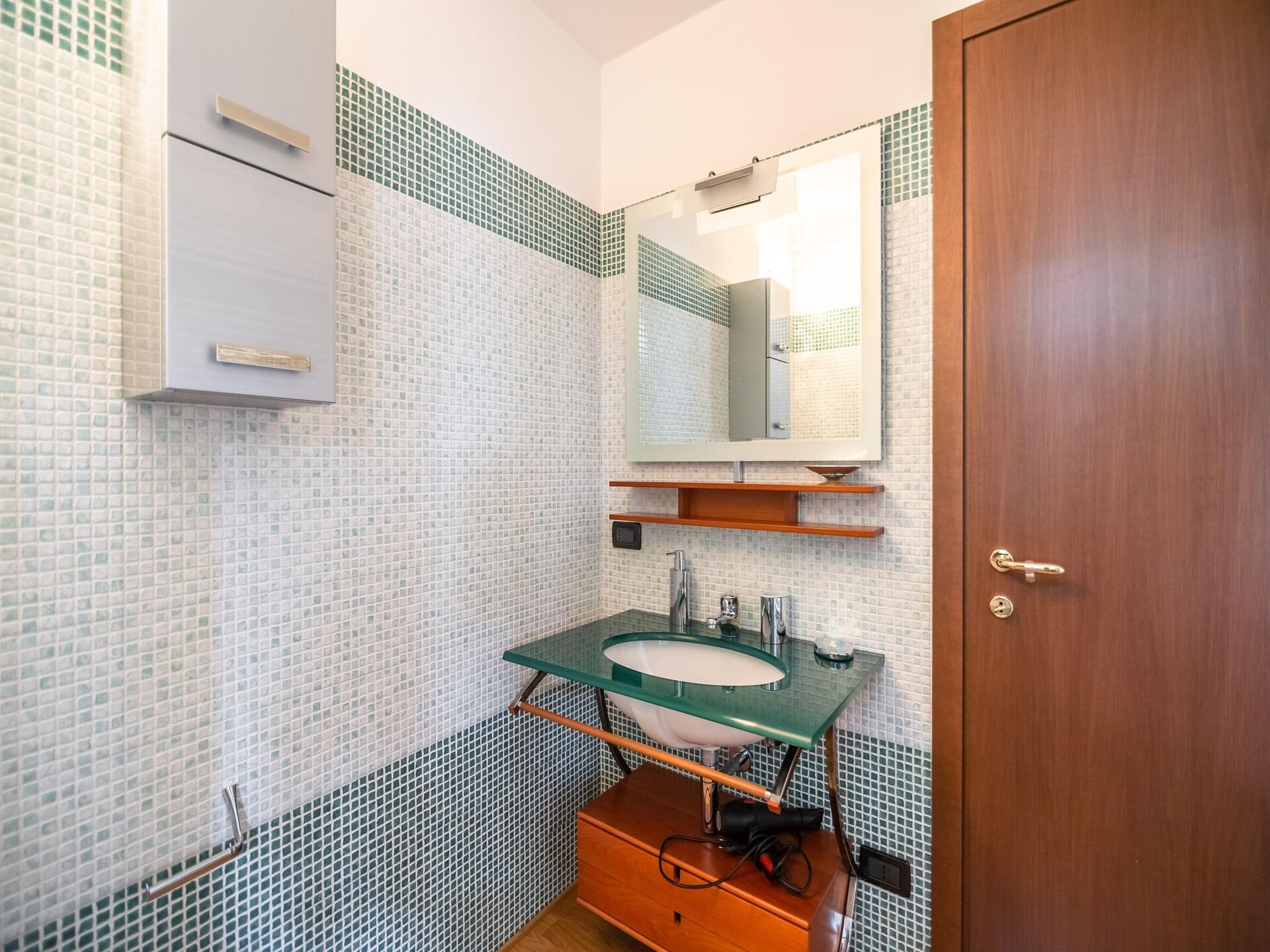 Op 300 m van het meer: ruim appartement in centrum Meina - foto 32