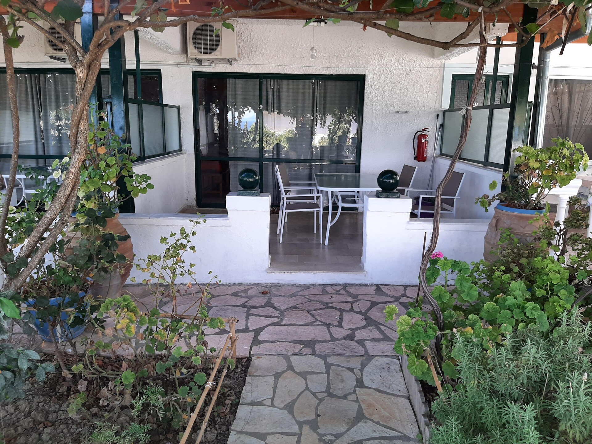 Appartement aan zee in Mpenitses met zwembad, tuin en terras - foto 18