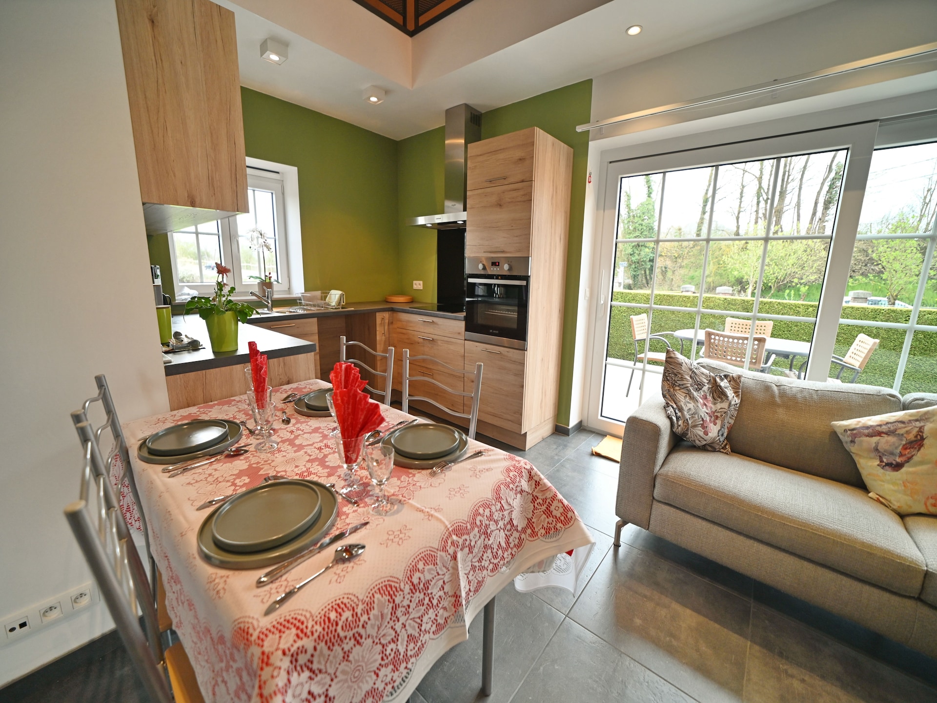 4-persoons vakantiehuis met mezzanine aan de Ourthe in Monville - foto 7