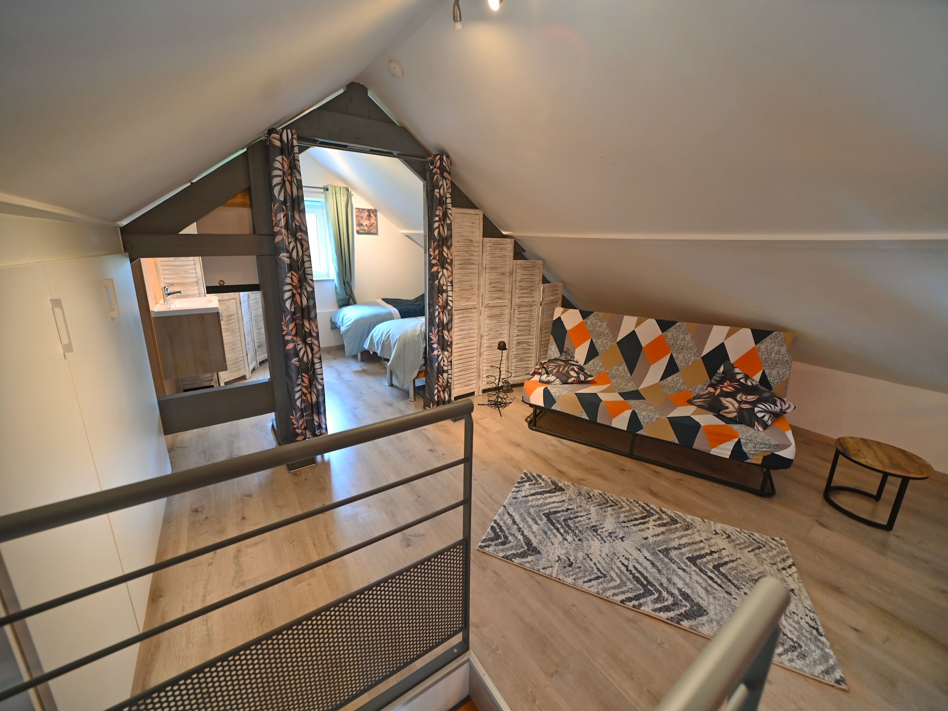 4-persoons vakantiehuis met mezzanine aan de Ourthe in Monville - foto 15