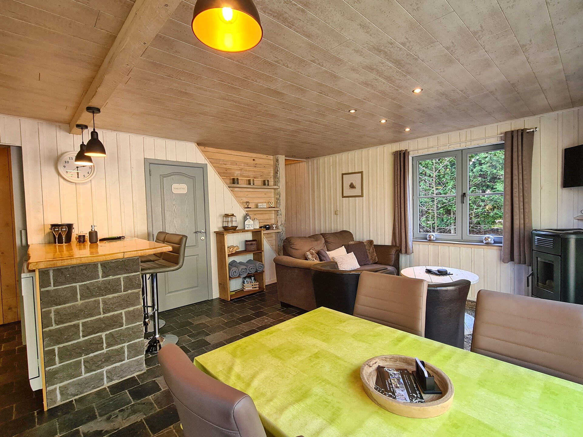 Sfeervol chalet voor 4 in Durbuy met tuin, bbq & houtkachel - foto 9