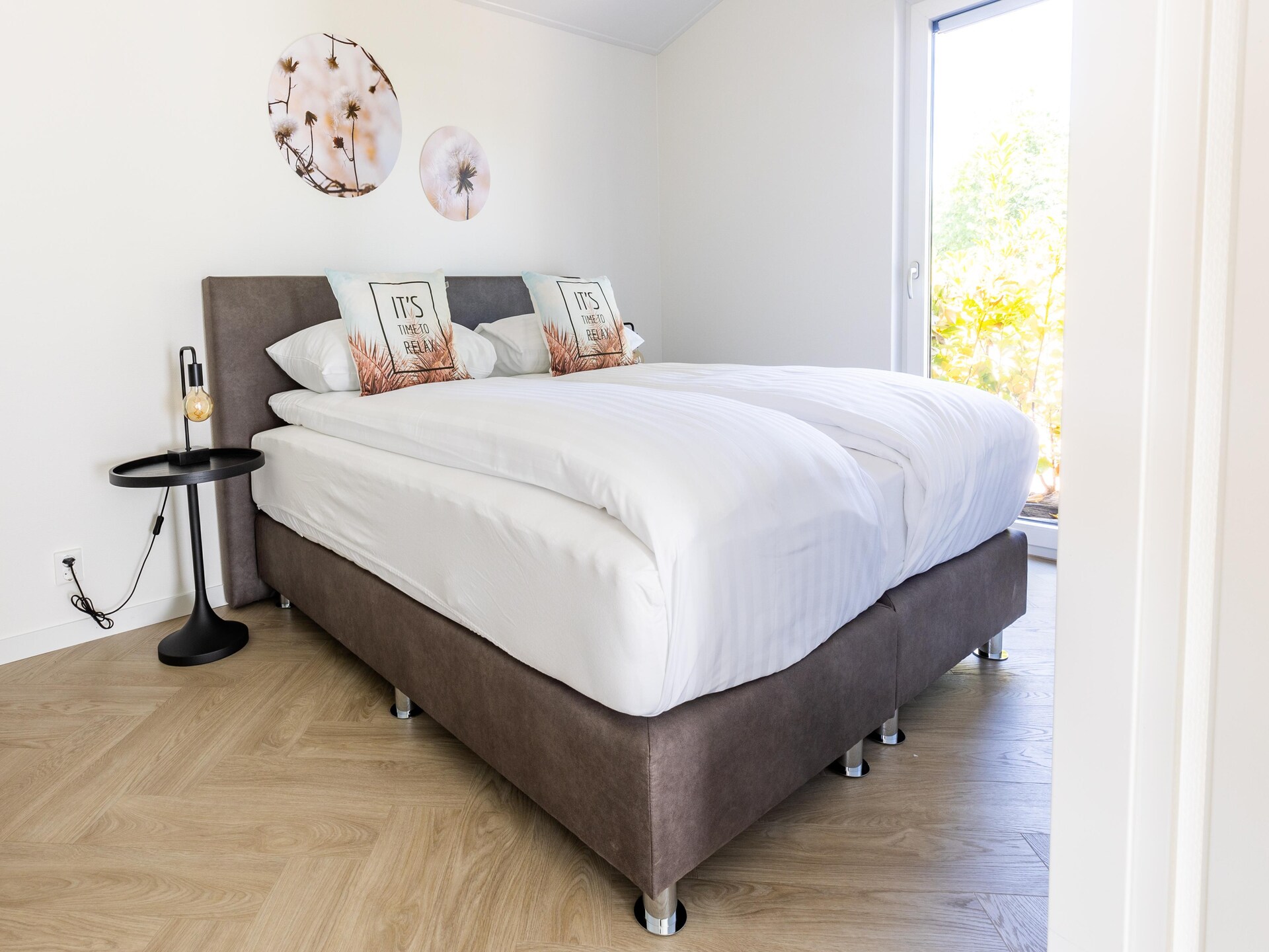 Modern chalet aan vijver in Veldhoven, huisdier- en kindvriendelijk - foto 3