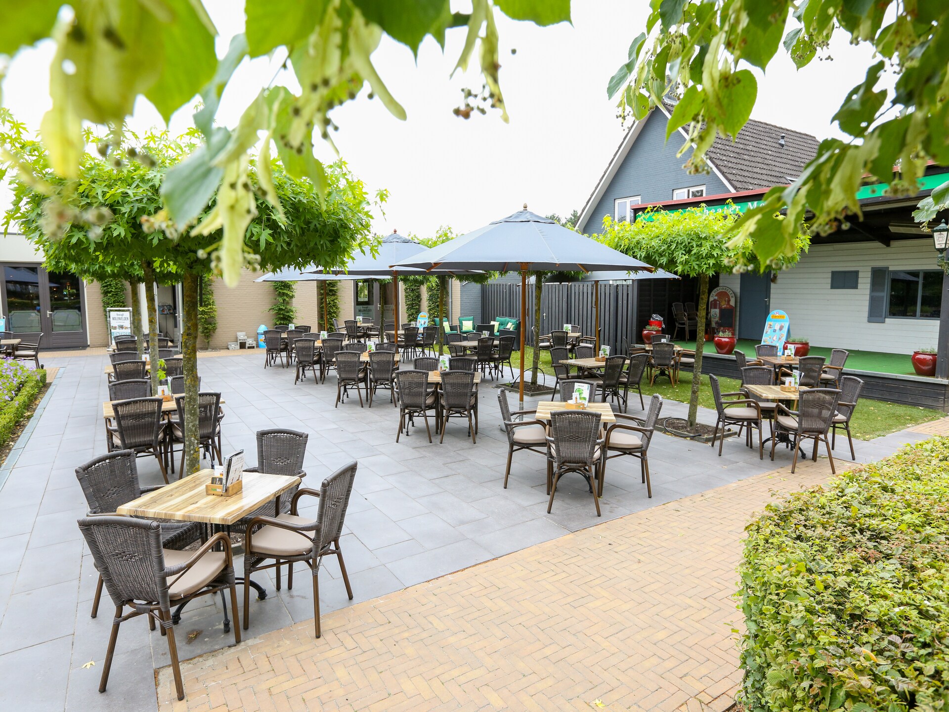 Vrijstaand chalet aan vijver in Veldhoven – 6 pers., natuur & comfort - foto 7