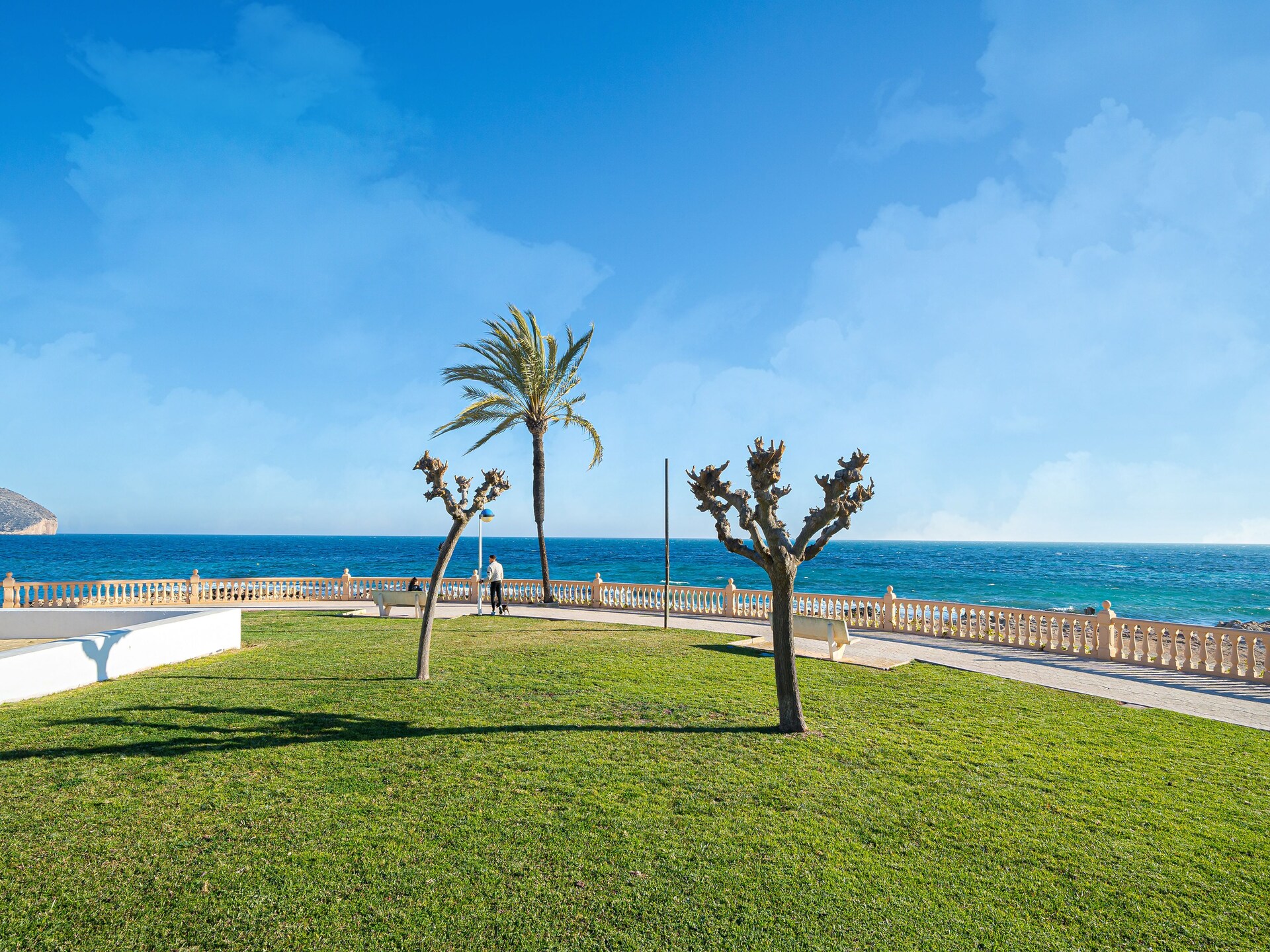 Gelijkvloers appartement aan de golfbaan in Moraira, 100m van het strand - foto 37