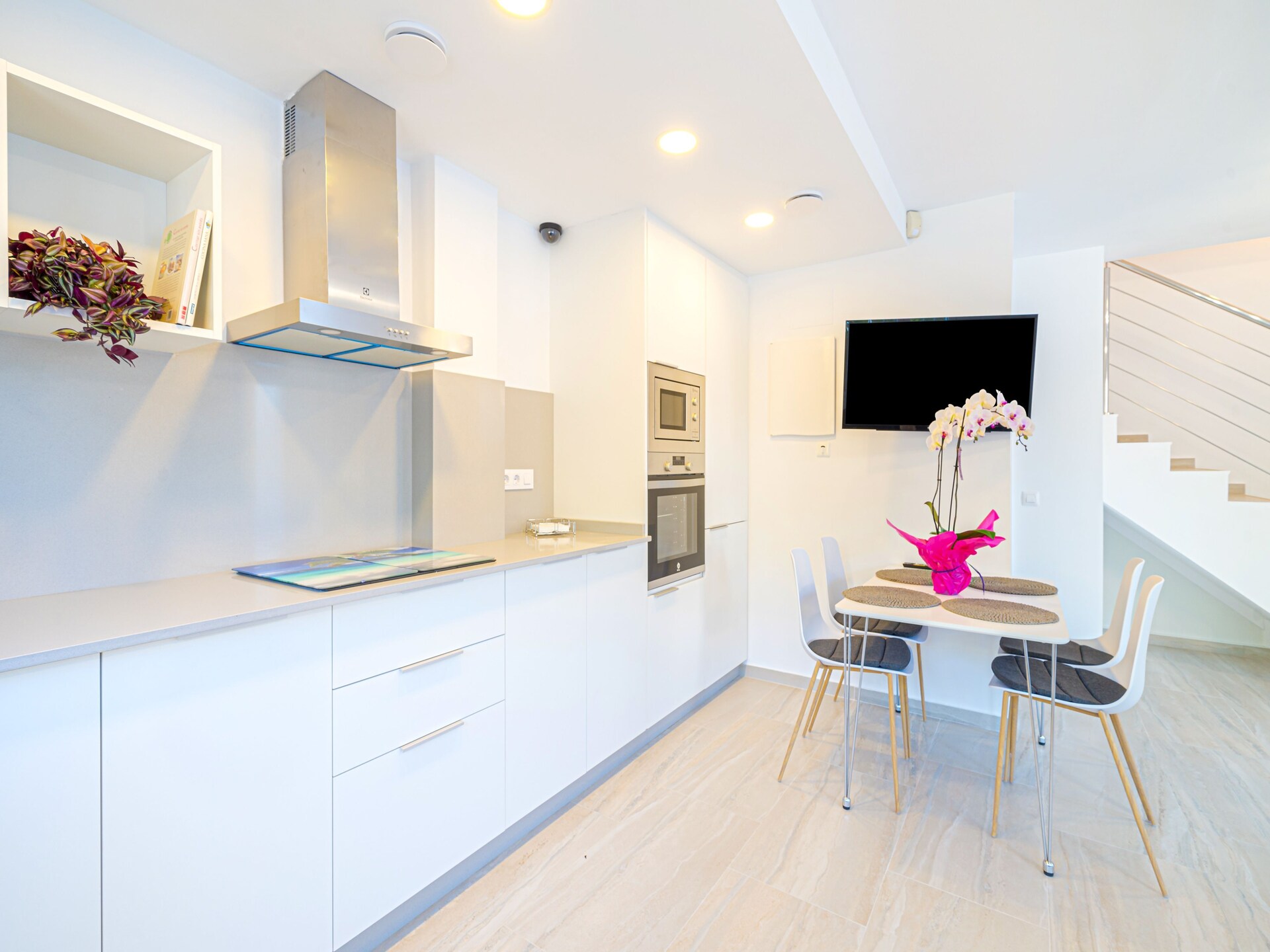 Gelijkvloers appartement aan de golfbaan in Moraira, 100m van het strand - foto 12