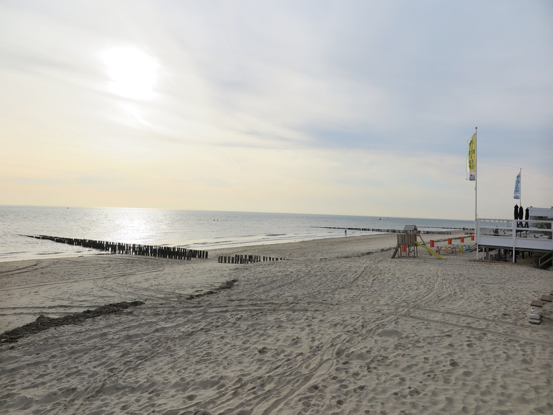 Slaapstrandhuisje Dishoek 68: Uniek overnachten op het Zeeuwse strand - foto 26