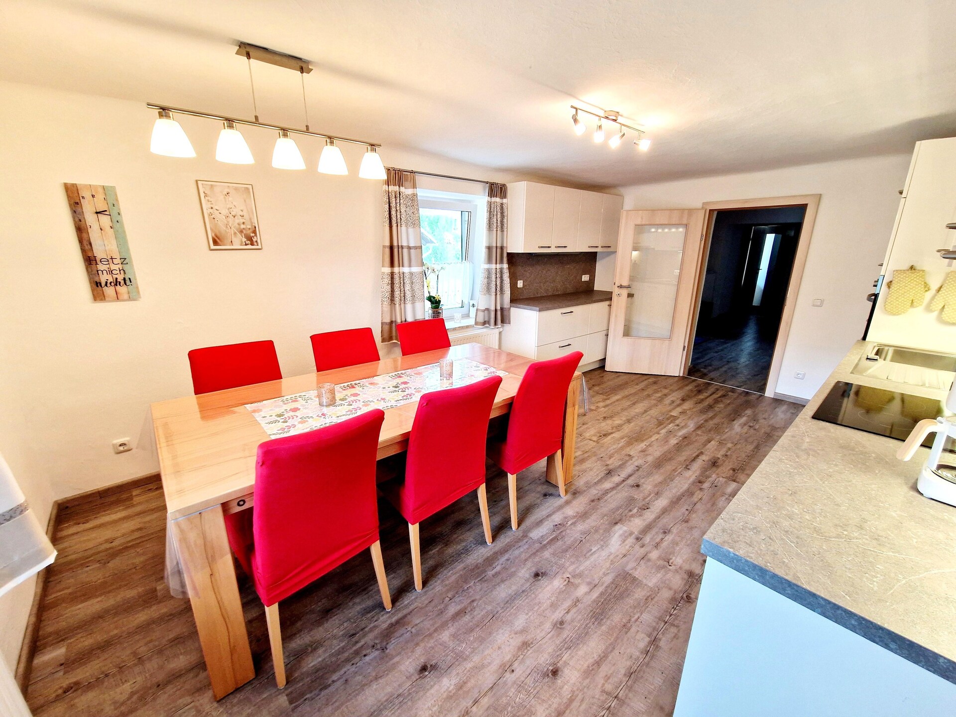 Rustiek appartement in Köttmannsdorf met bergzicht en gedeeld terras - foto 10