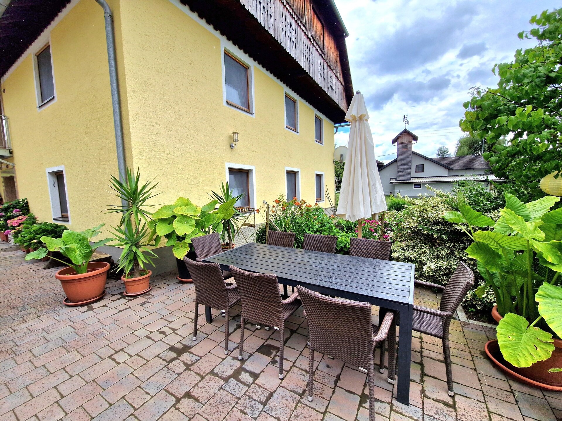 Rustiek appartement in Köttmannsdorf met bergzicht en gedeeld terras - foto 26