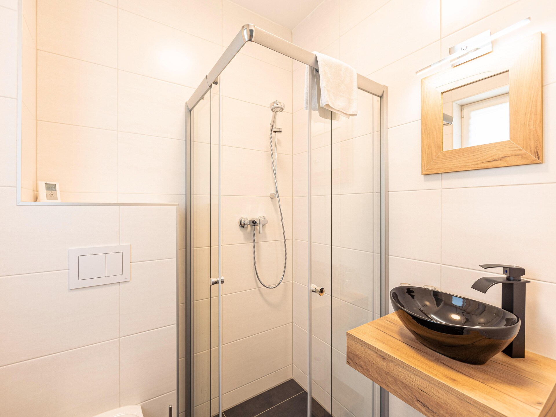 Ruim chalet voor 8 met privésauna en jacuzzi aan de golfbaan in St. Englmar - foto 26