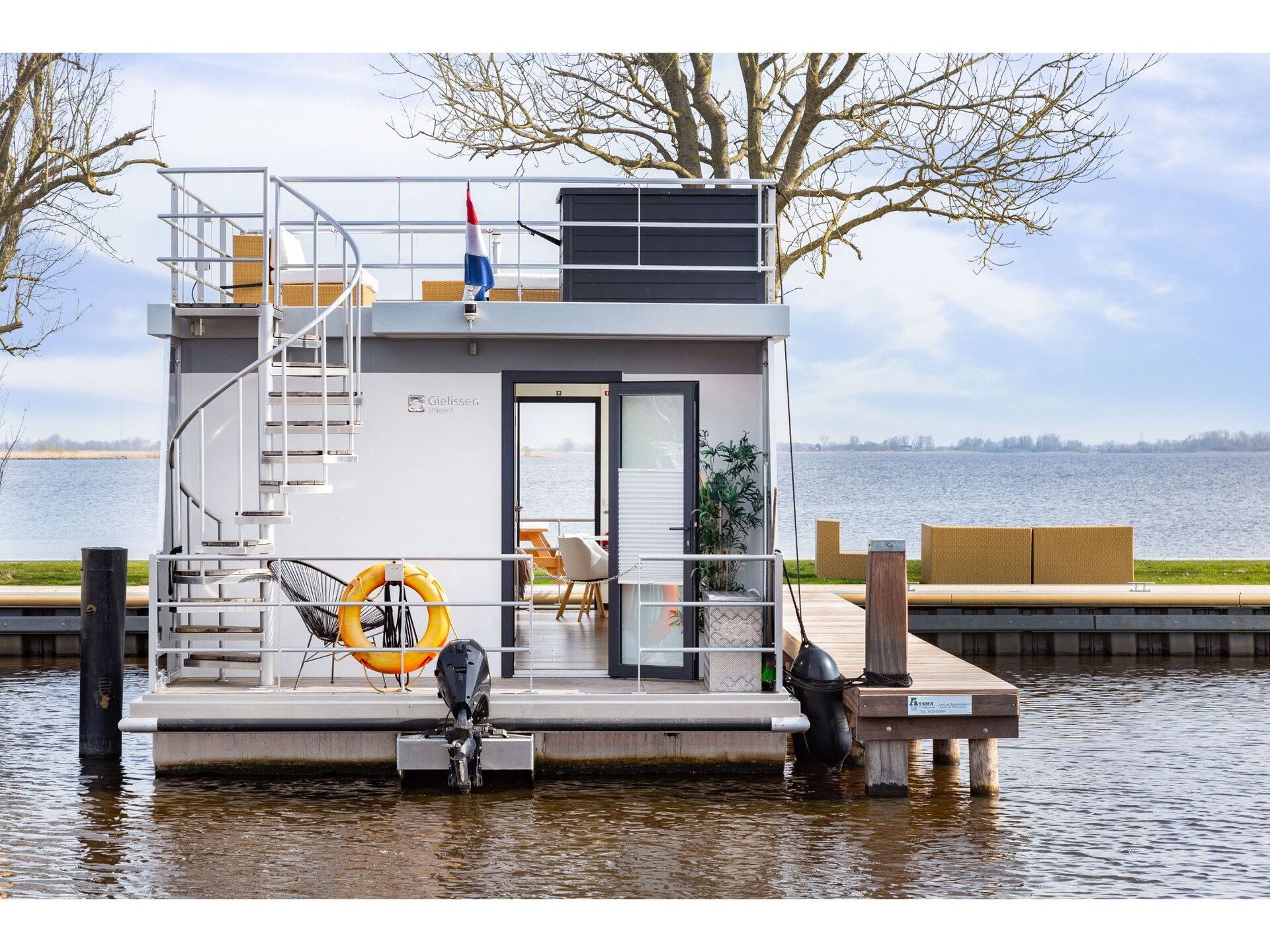 Woonboot Agua Dolce: luxe verblijf met tuin aan het Sneekermeer - foto 18