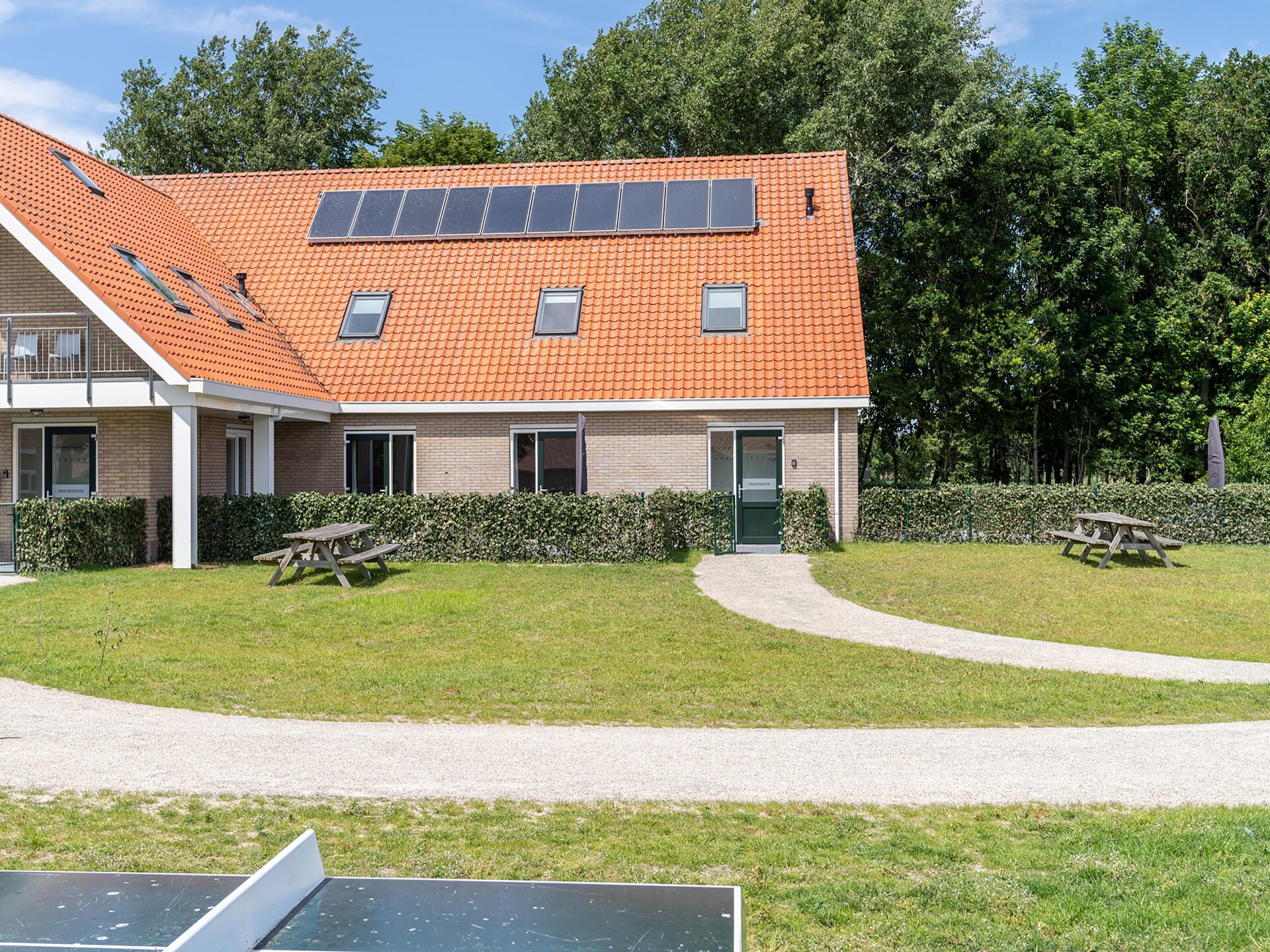 Combi Vrijersduin en Kaapsduin: Ruime groepsaccommodatie in het bos van Nes - foto 7