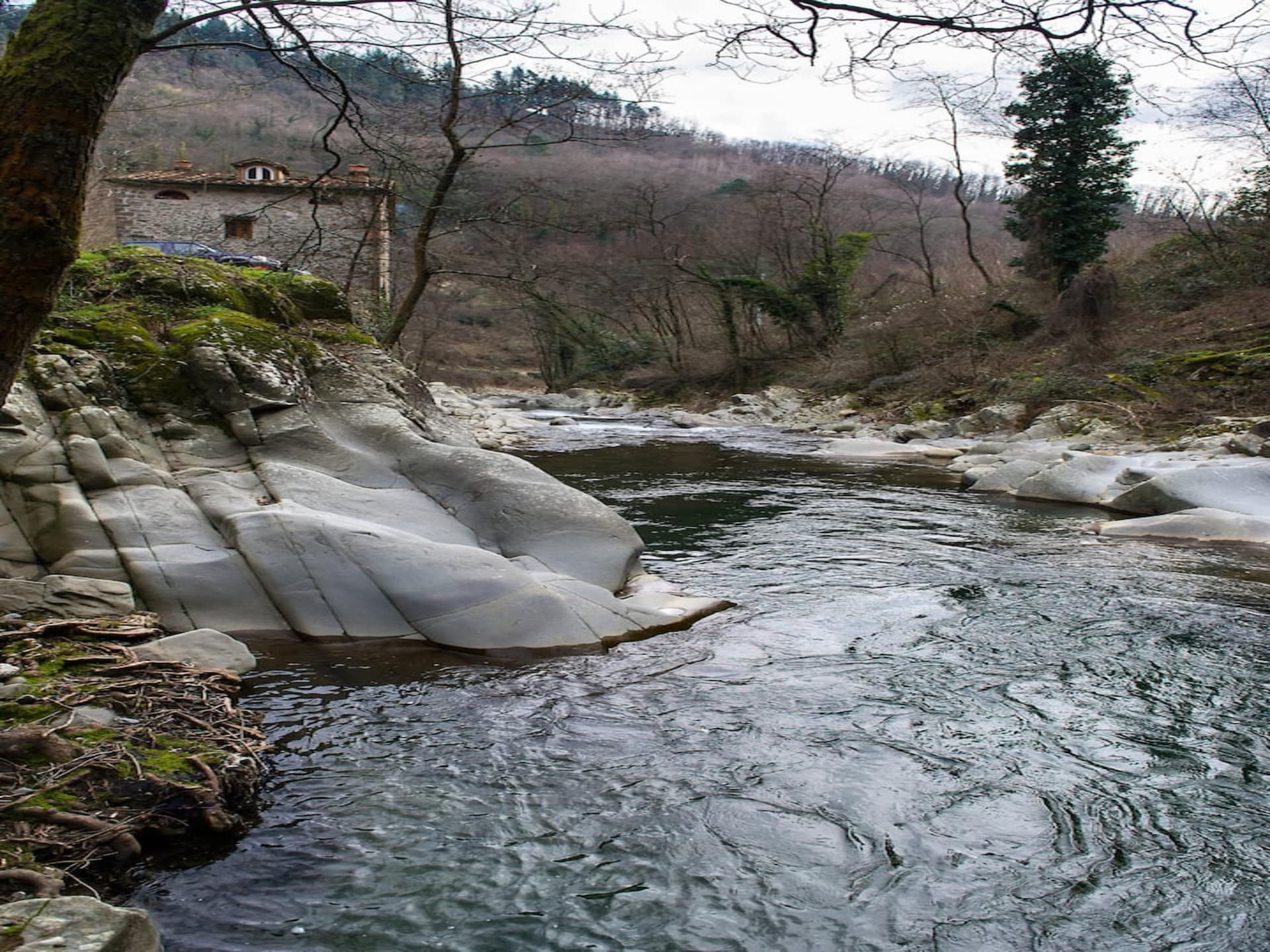 Authentieke watermolen aan de Pescia rivier voor 10 personen in Vellano - foto 32