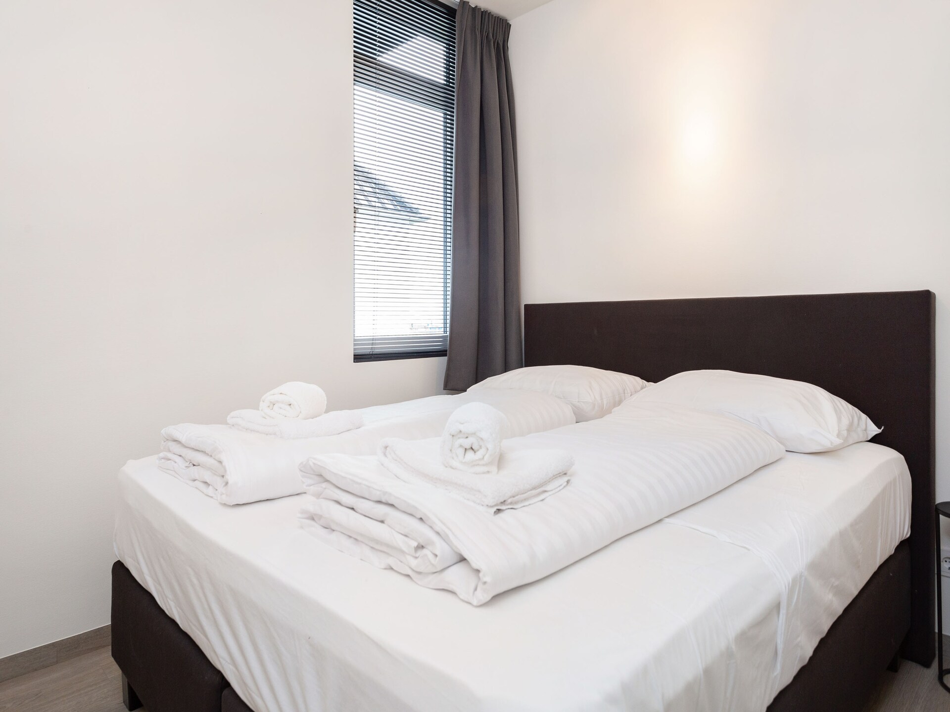 Modern appartement aan het Sneekermeer | Tuin & huisdier welkom - foto 3