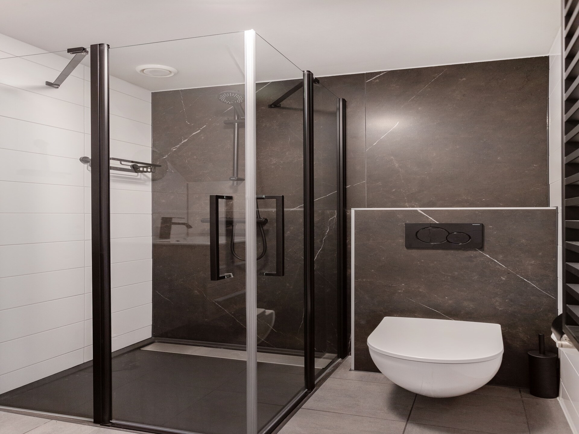 Modern appartement aan het Sneekermeer | Tuin & huisdier welkom - foto 15