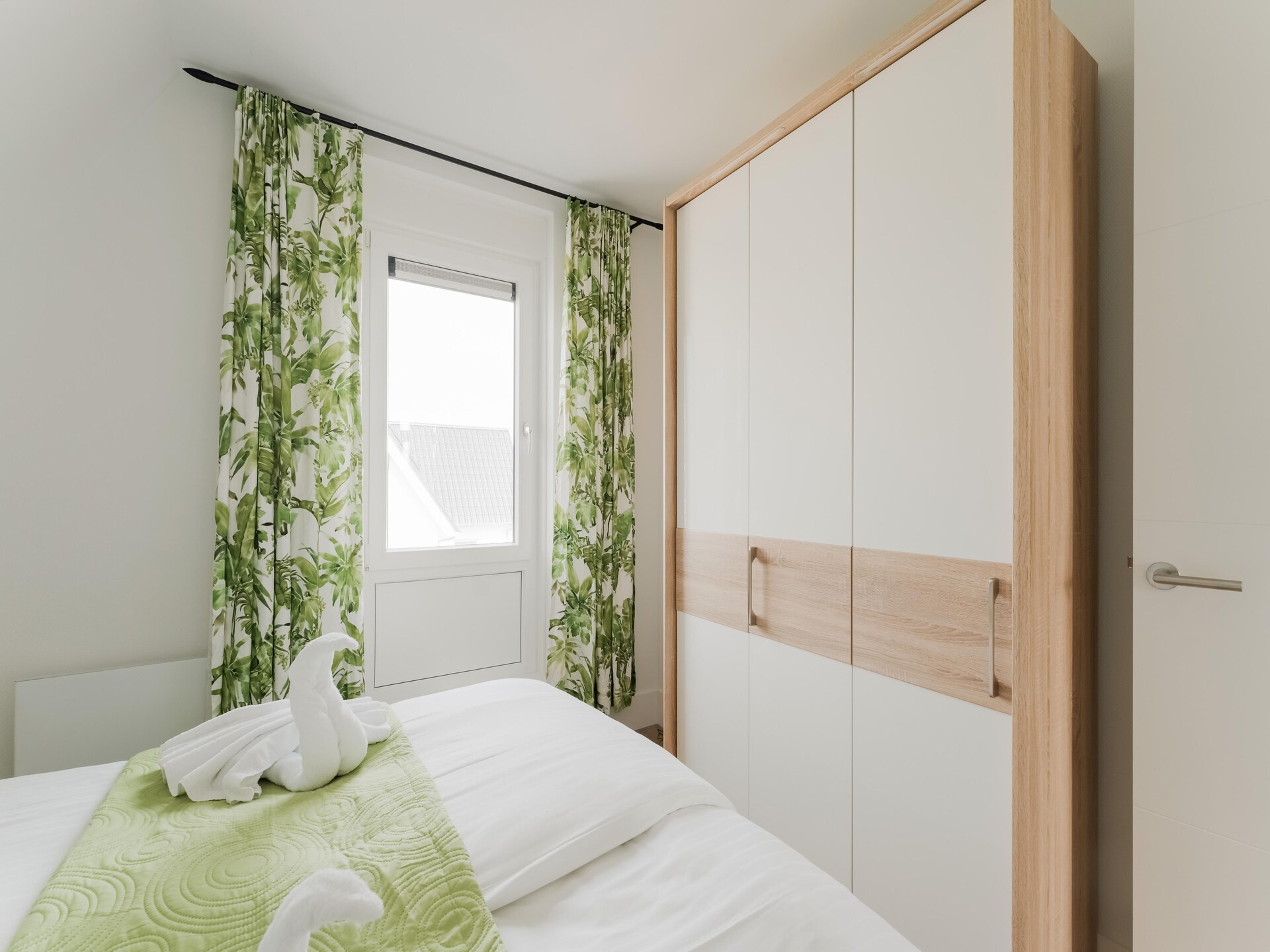 Luxe watervilla met sauna en aanlegsteiger in bosrijk Stavoren - foto 18
