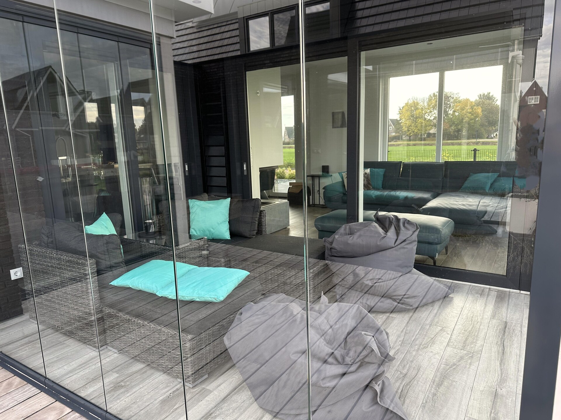 Luxe watervilla met sauna en aanlegsteiger in bosrijk Stavoren - foto 24