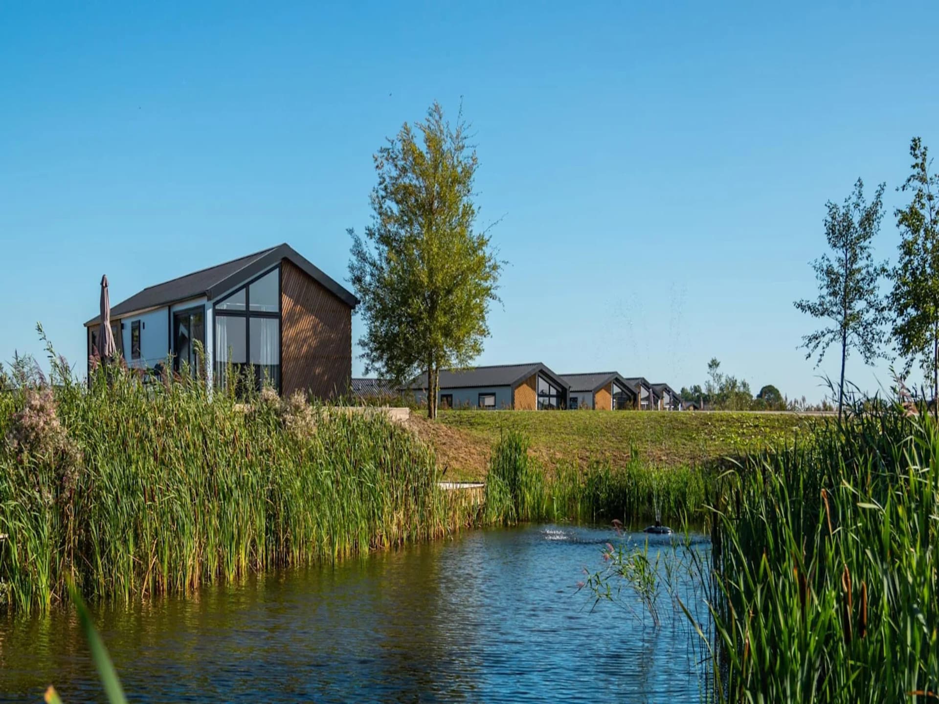 4-persoons chalet aan het meer in Kampen - foto 31