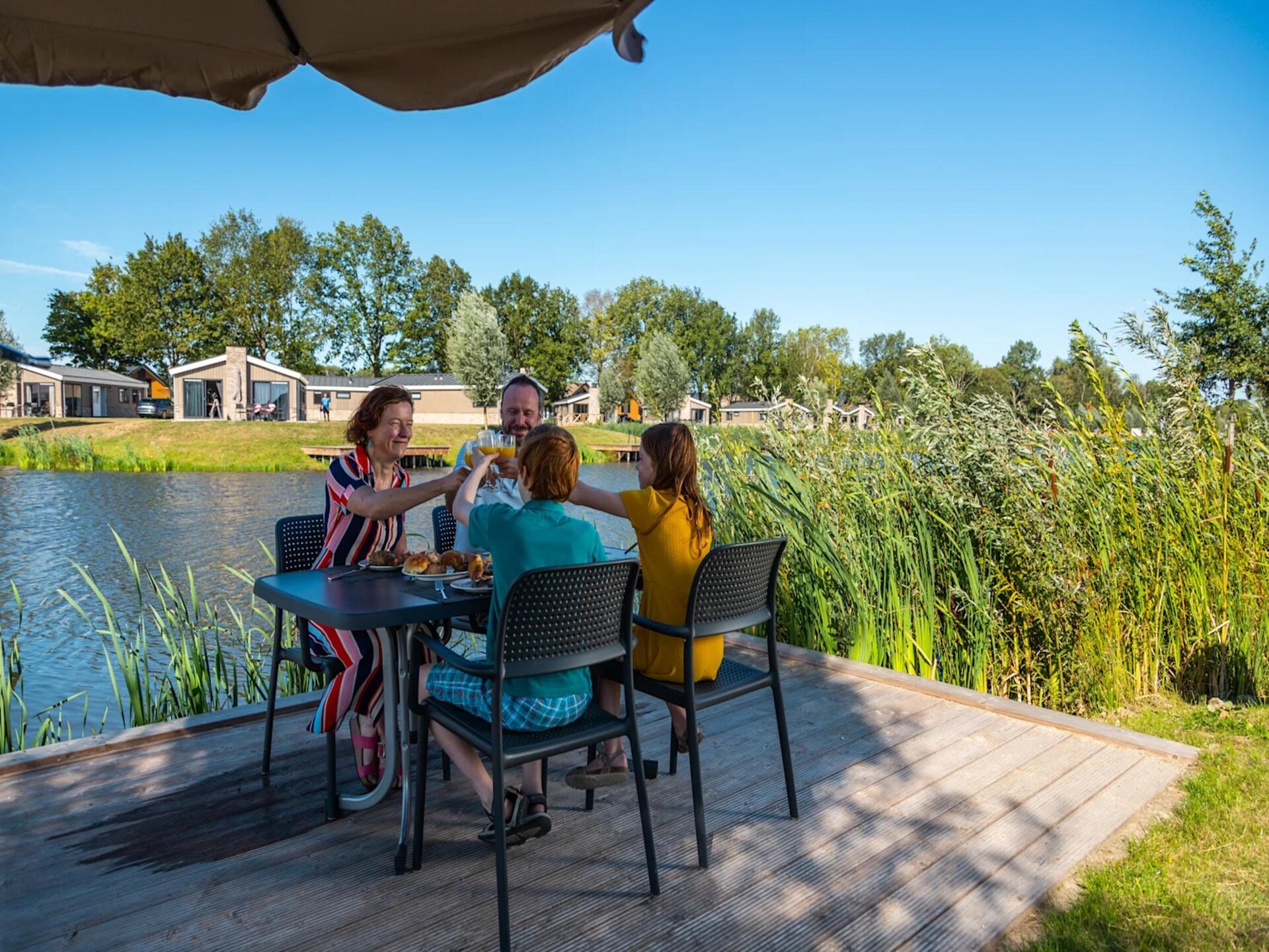 6-persoons chalet direct aan het meer in Kampen - foto 18