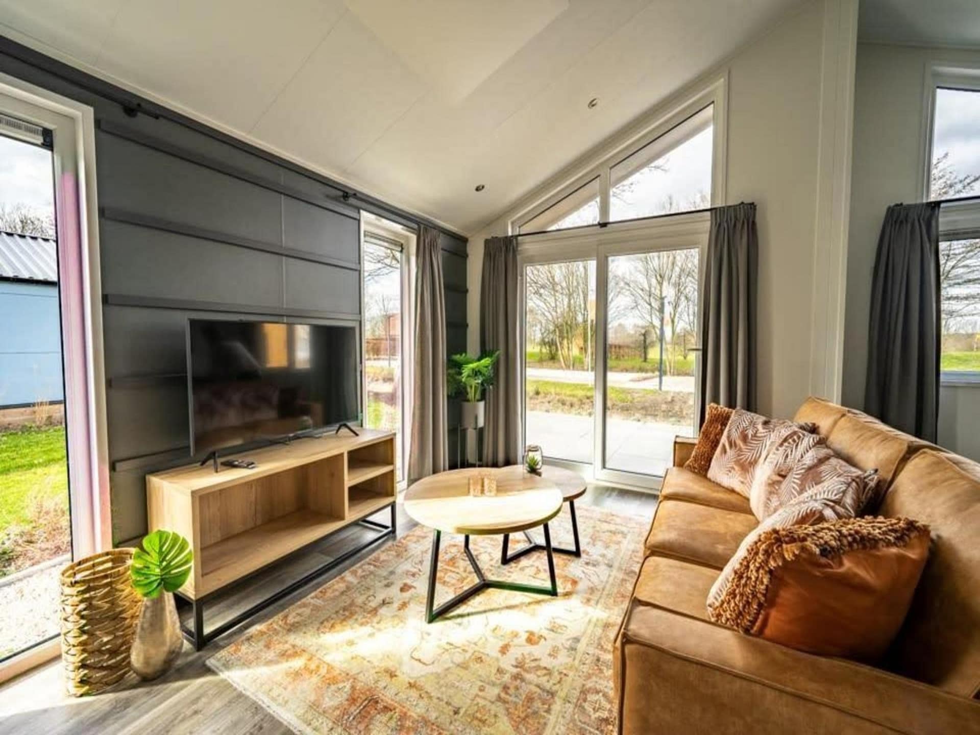 6-persoons chalet direct aan het meer in Kampen - foto 13
