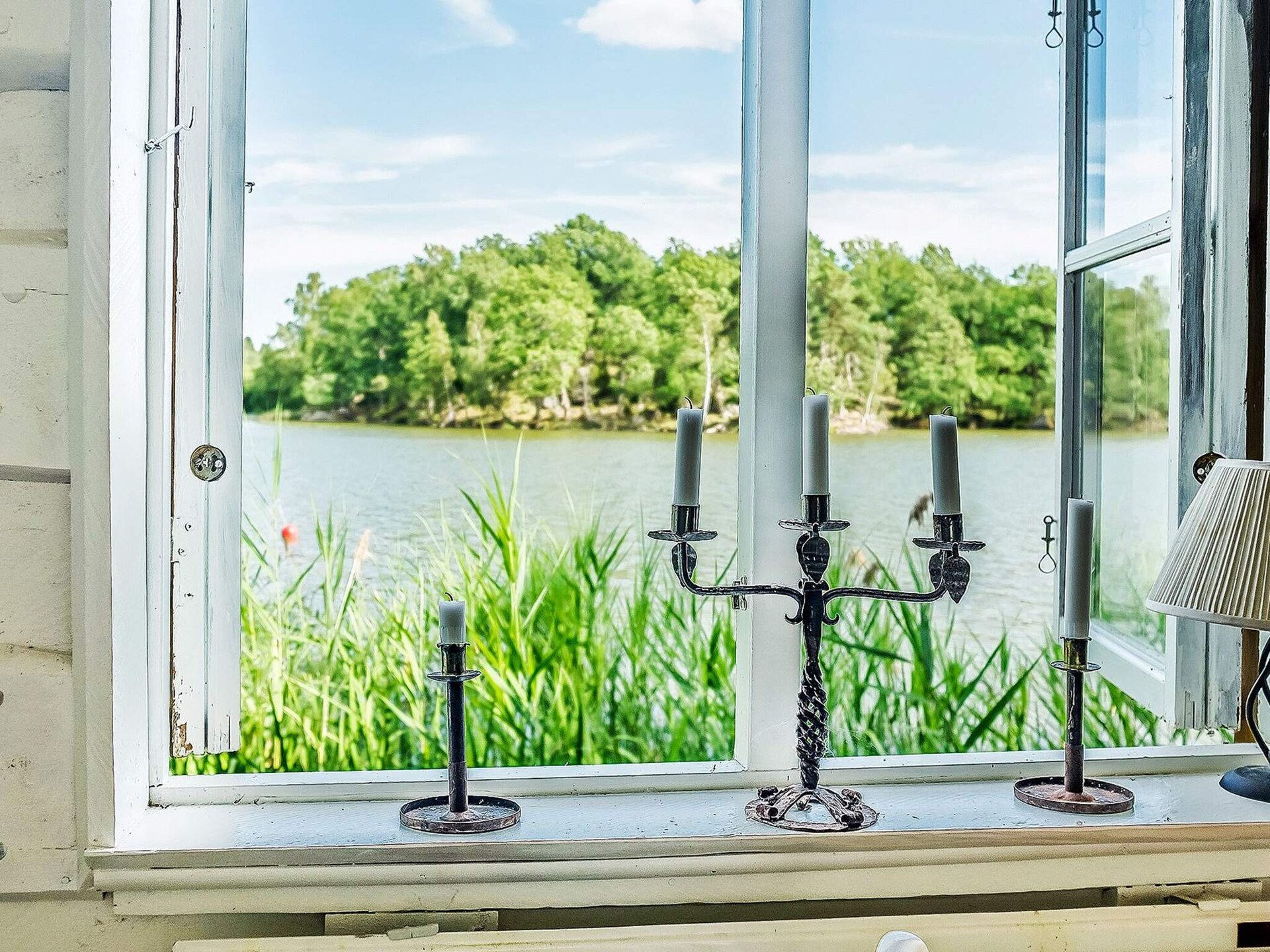 Zweeds vakantiehuis met privé-sauna en boothuis direct aan het meer - foto 22