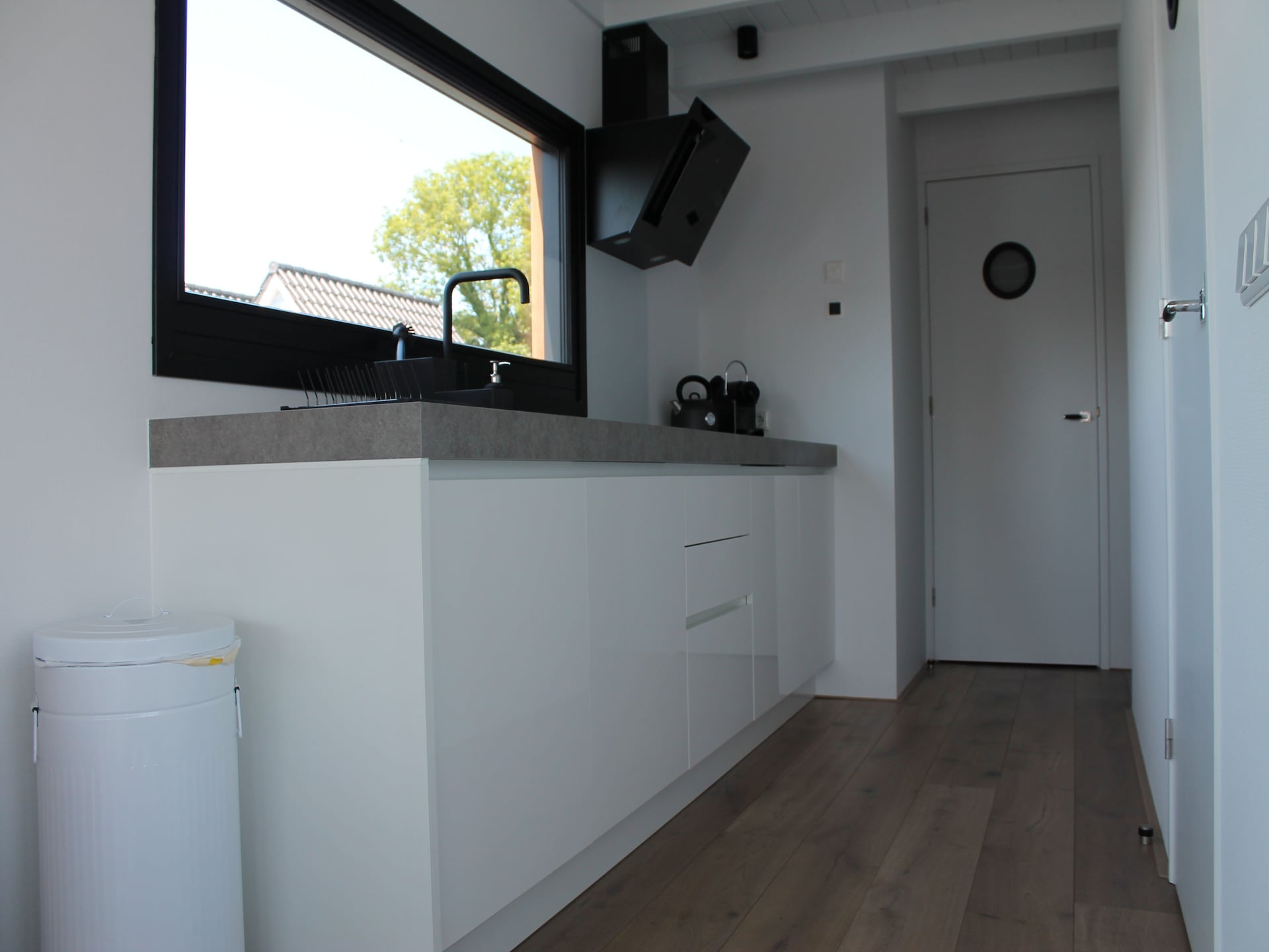 Luxe woonboot in historische vissershaven Stavoren aan het IJsselmeer - foto 20