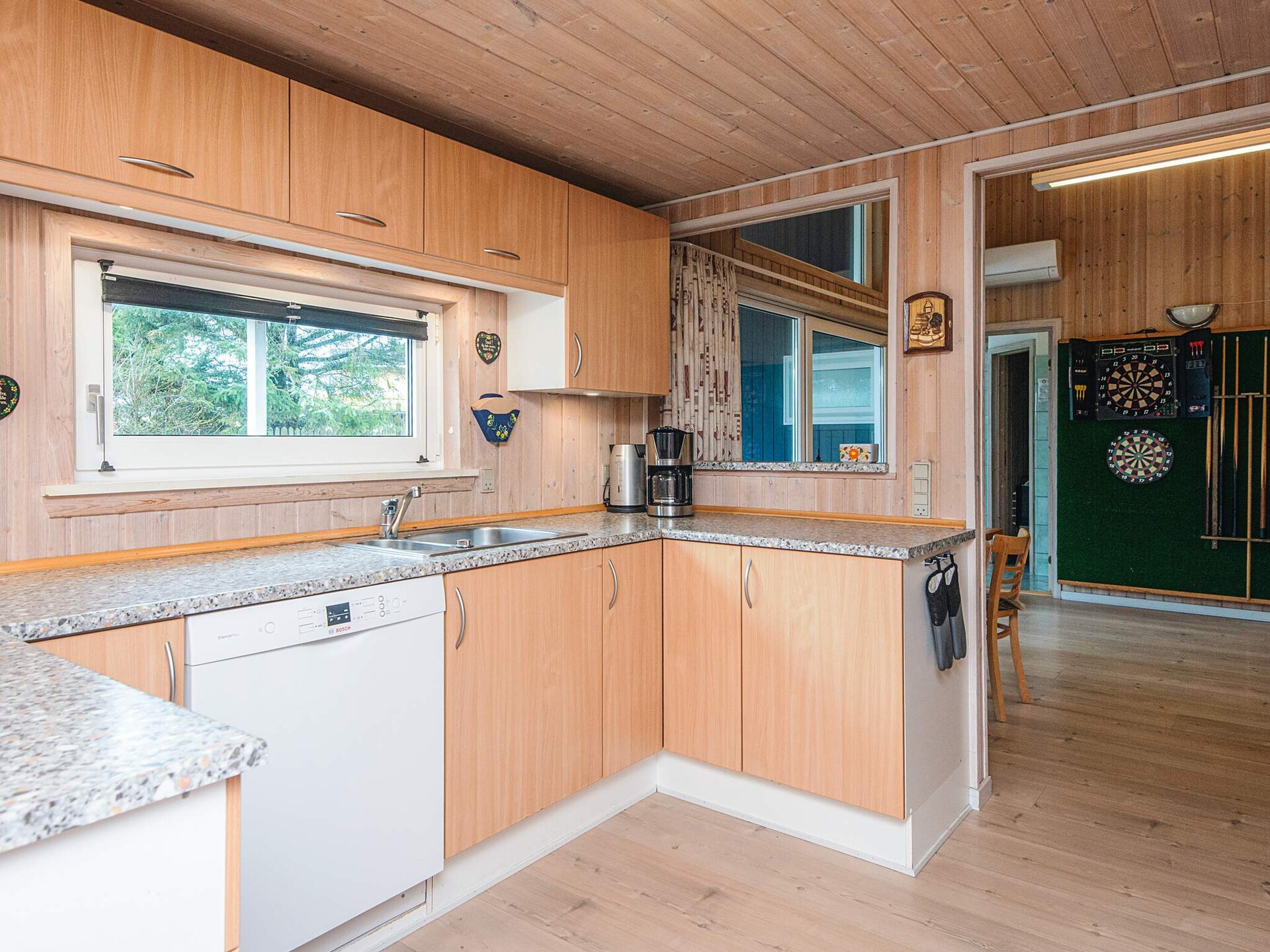 Ruim vakantiehuis voor 10 personen met sauna, whirlpool en speeltuin op 400 meter van de zee - foto 10