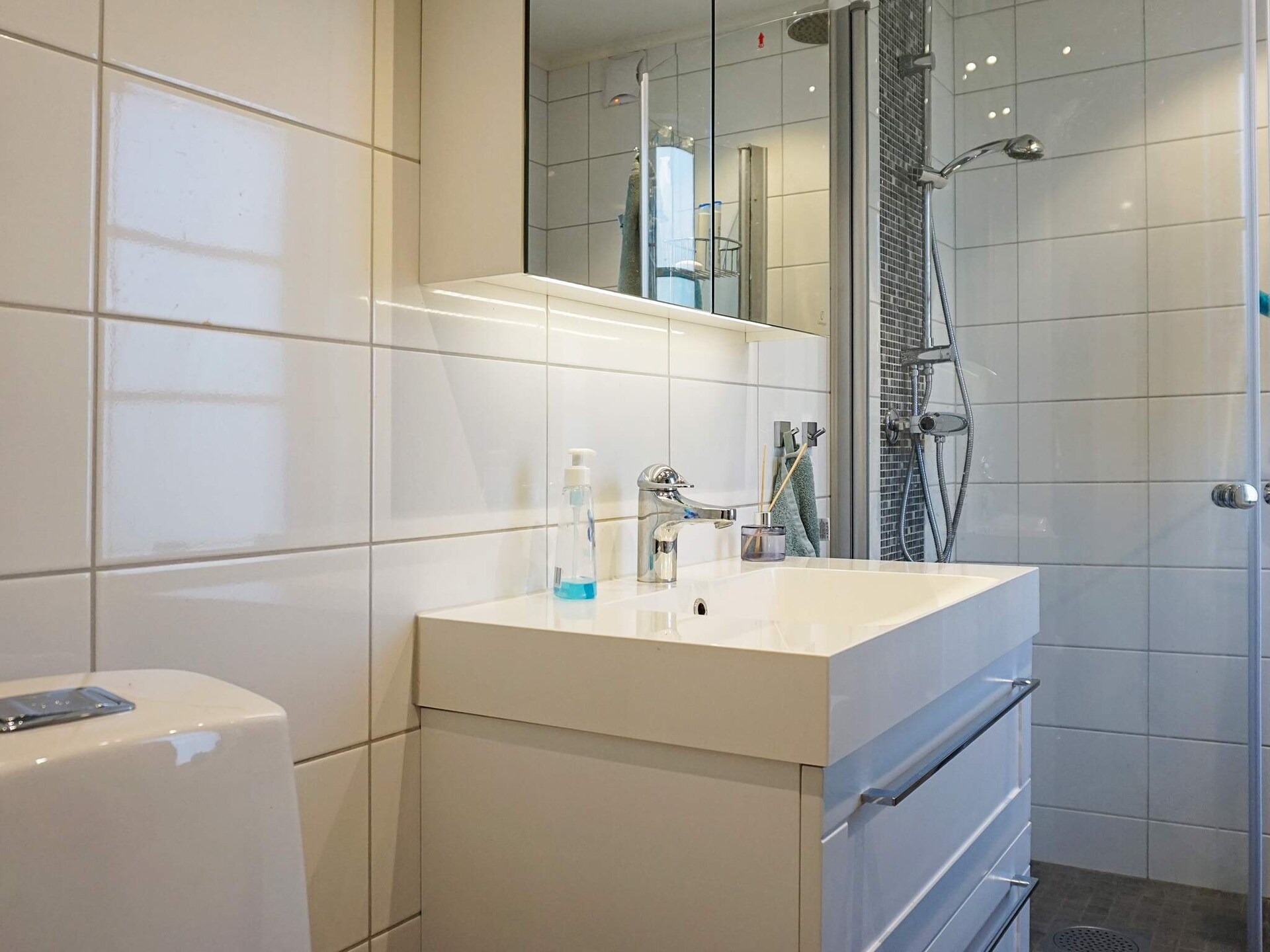 Gerenoveerd vakantiehuis bij Govik – zeezicht, whirlpool en golf op 100m - foto 8