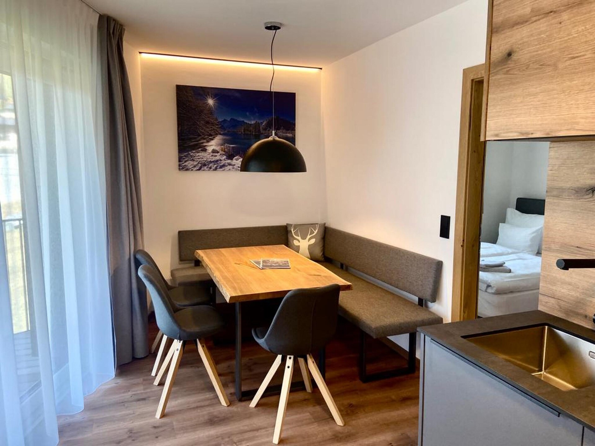 Centraal gelegen appartement aan de piste in Saalbach-Hinterglemm · 6 pers. - foto 3