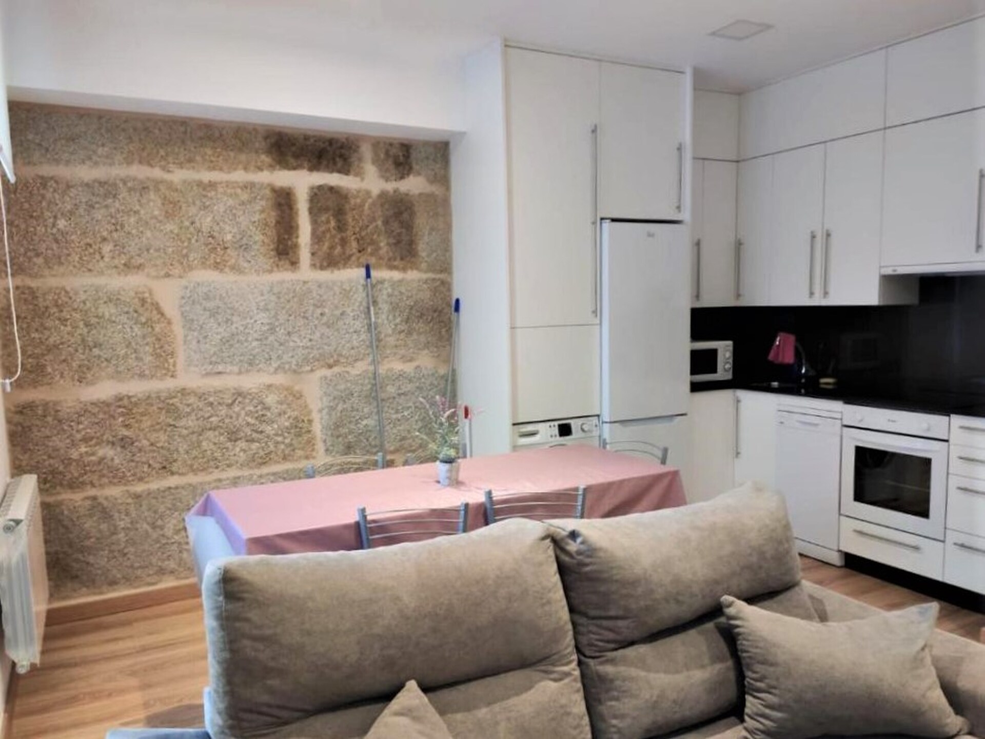 Licht appartement Villa Trabazos Abellas in het centrum van Ourense - foto 5