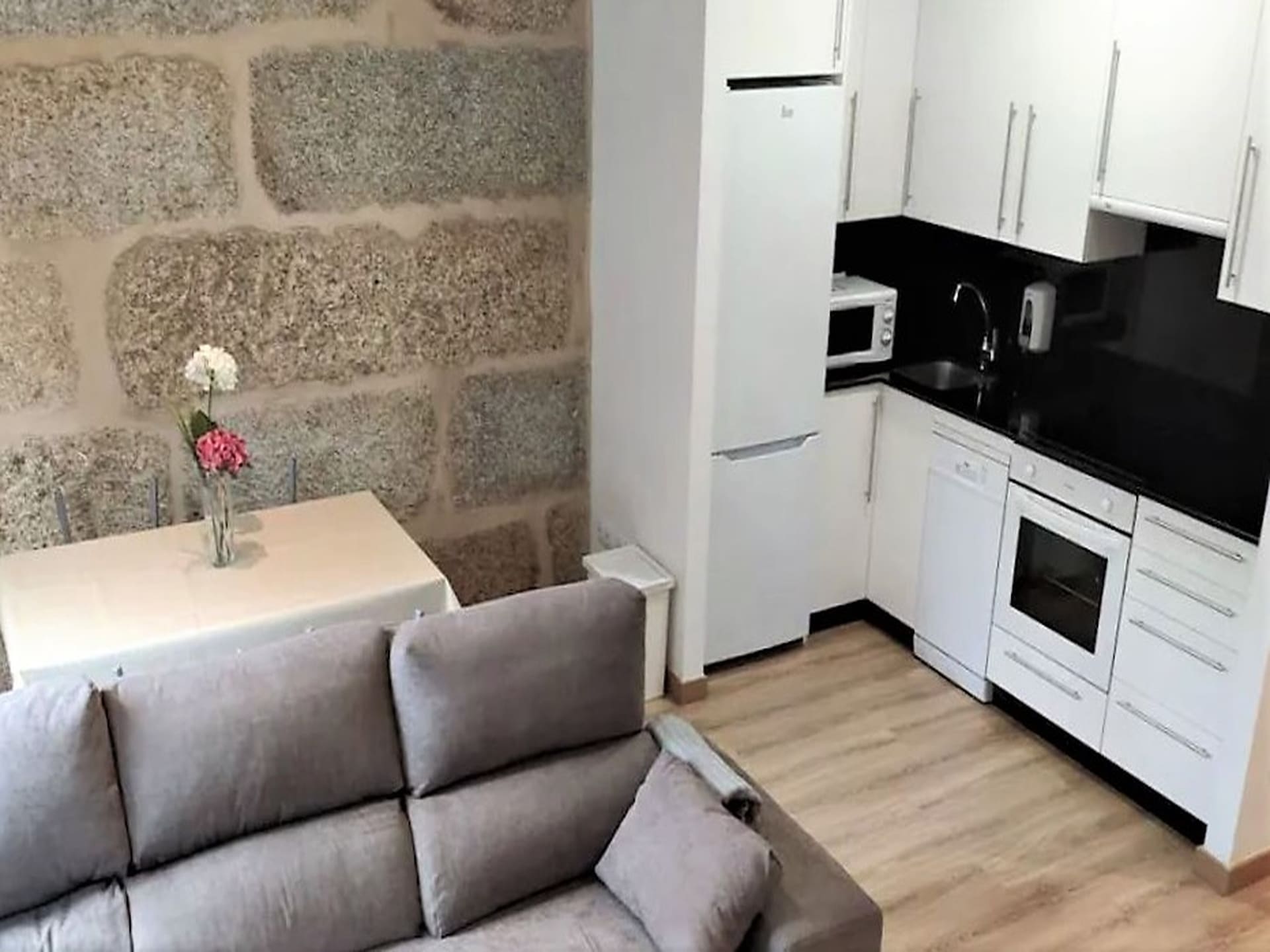 Licht appartement Villa Trabazos Abellas in het centrum van Ourense (2) - foto 13