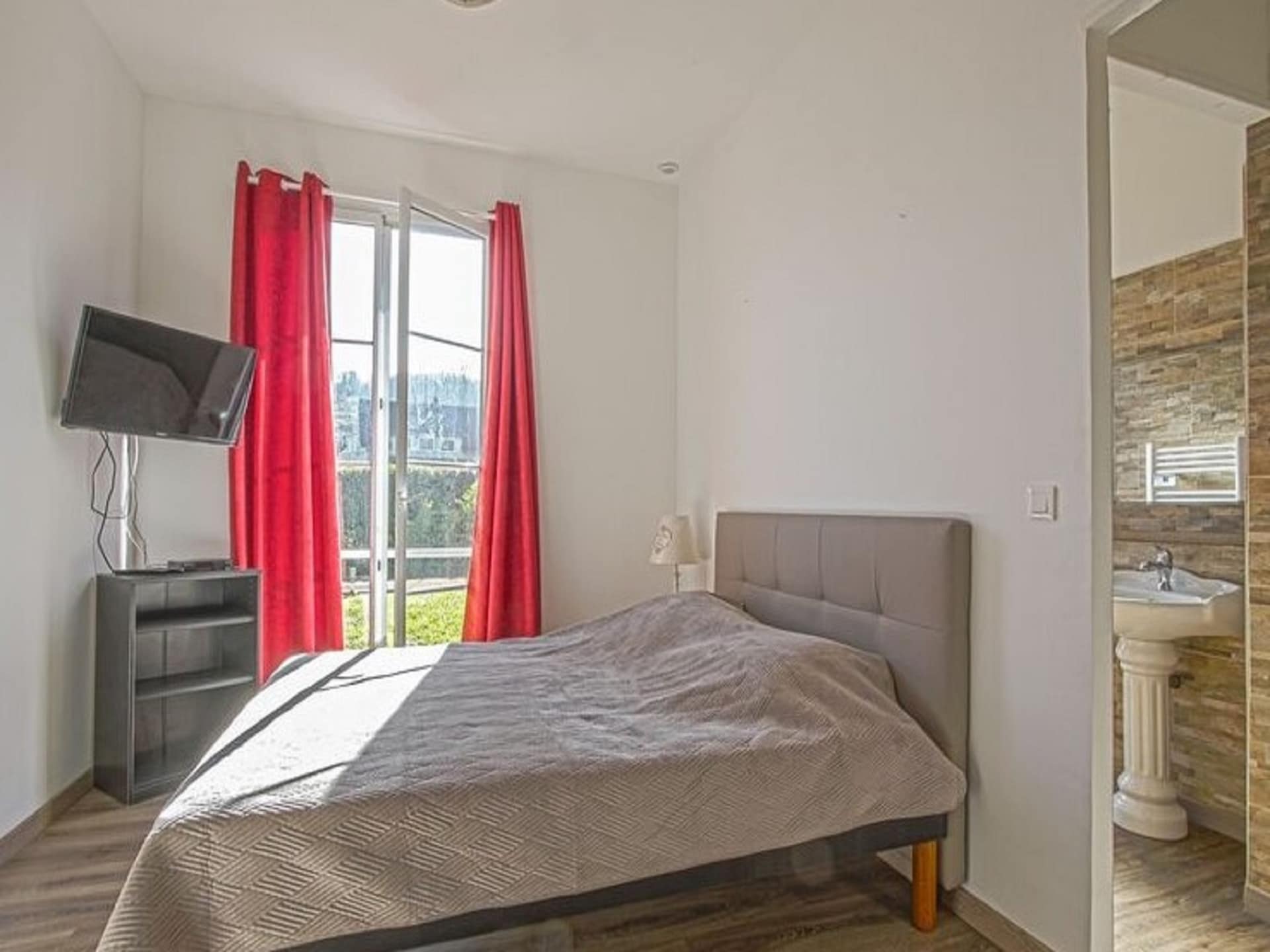 18-persoons vakantiehuis aan zee in Aure sur Mer - foto 16