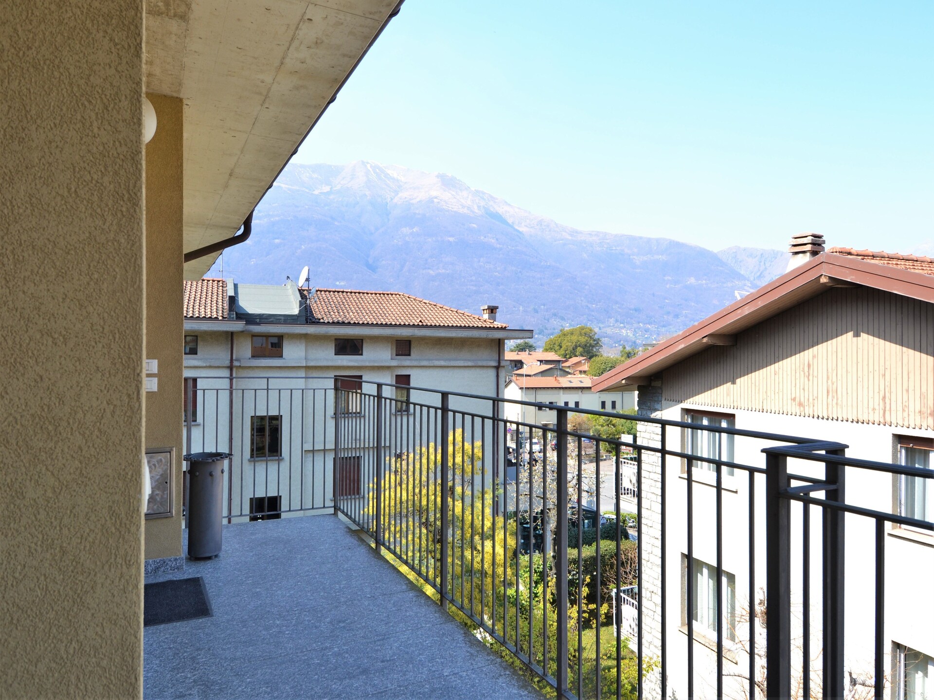 Knus appartement aan het Comomeer met balkon in Dervio - foto 24