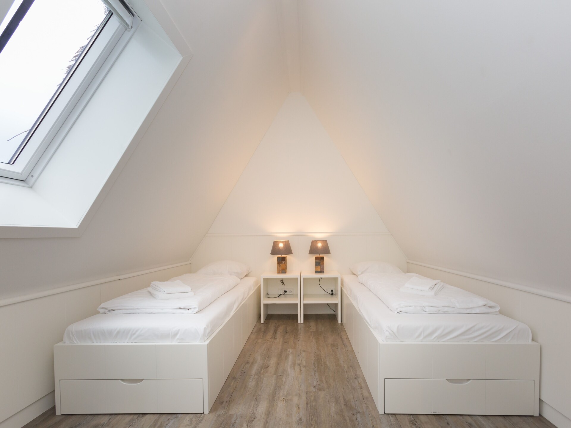 Rietgedekte wellnessvilla voor 12 personen aan de Friese Meren - foto 14