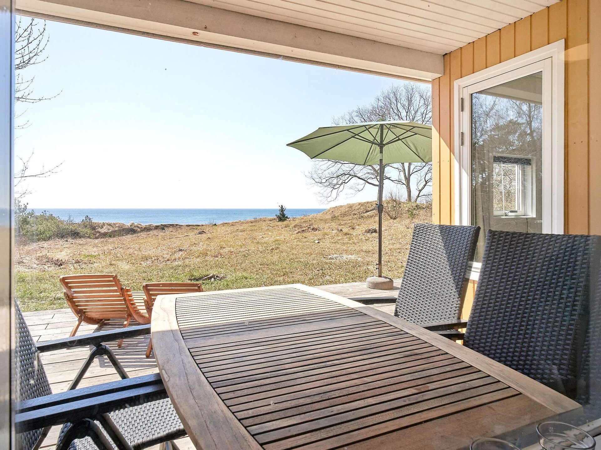 Vrijstaand vakantiehuis op de eerste rij aan de Oostzeekust bij Aakirkeby - foto 8