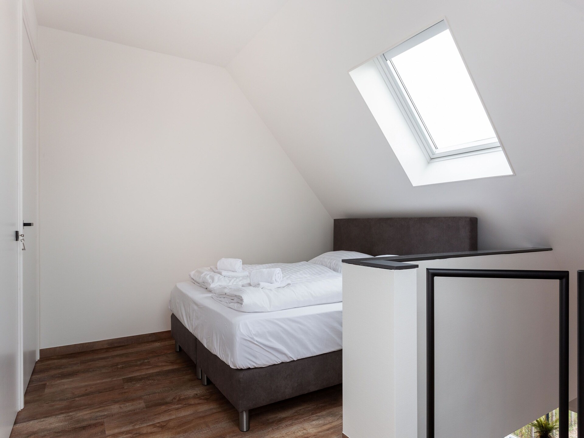Modern appartement aan het Sneekermeer met oostelijk balkon - foto 14