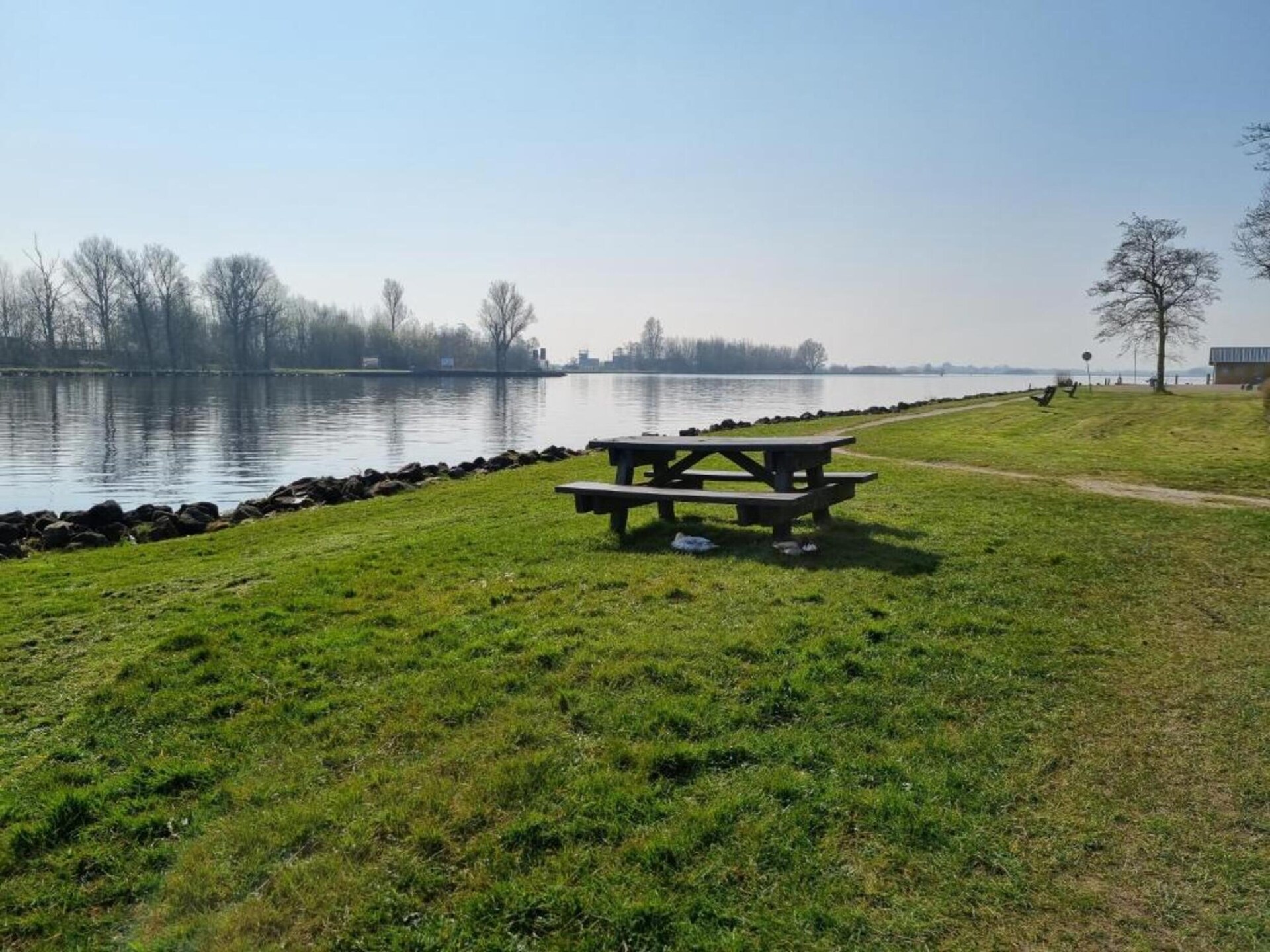 Modern appartement aan het Sneekermeer met oostelijk balkon - foto 30