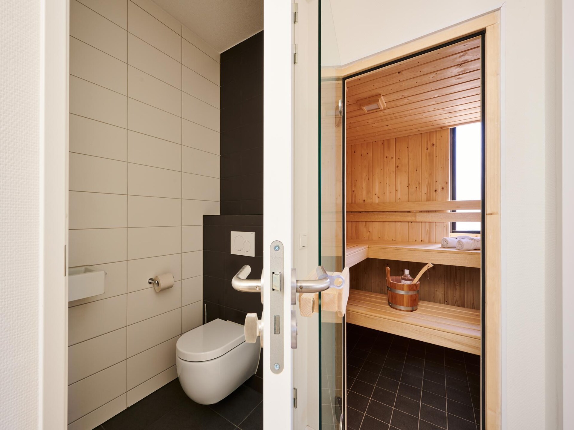 Luxe torenappartement met privé spa en dakterras in Maastricht - foto 33