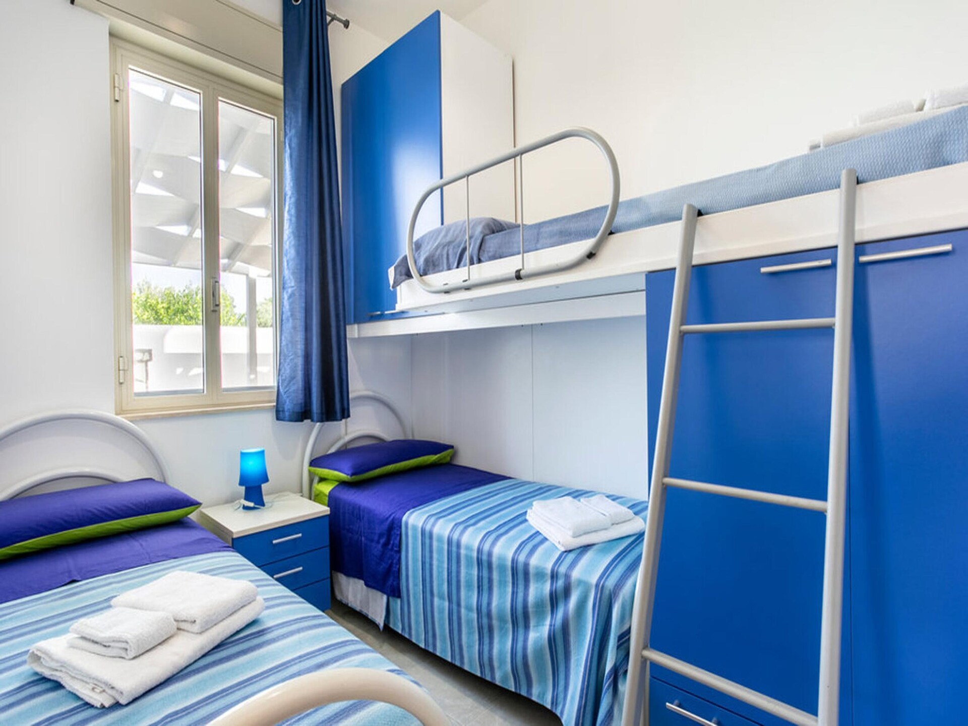 Ruim appartement met privétuin en veranda vlakbij Reitani - foto 13