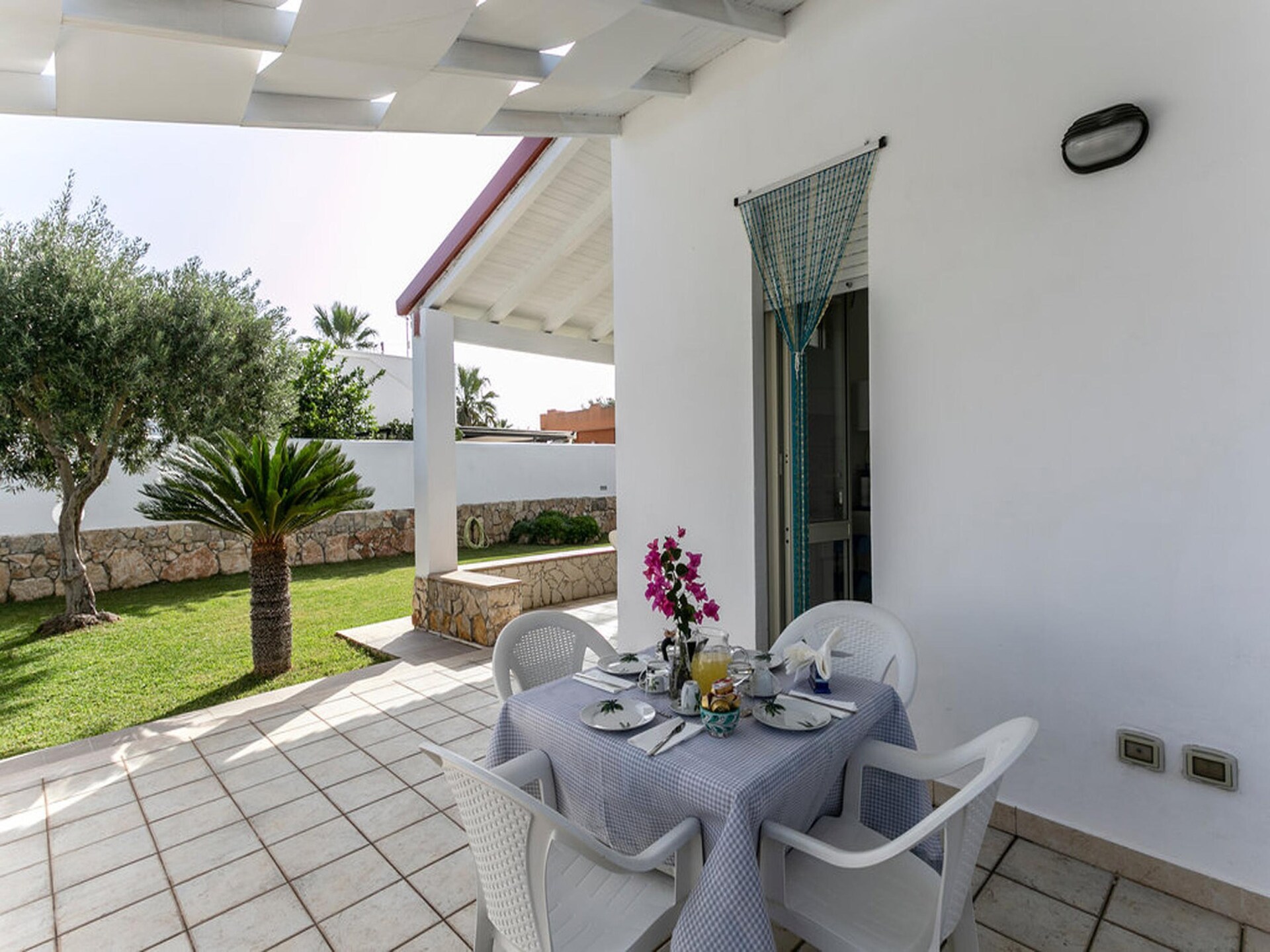 Ruim appartement met privétuin en veranda vlakbij Reitani - foto 4