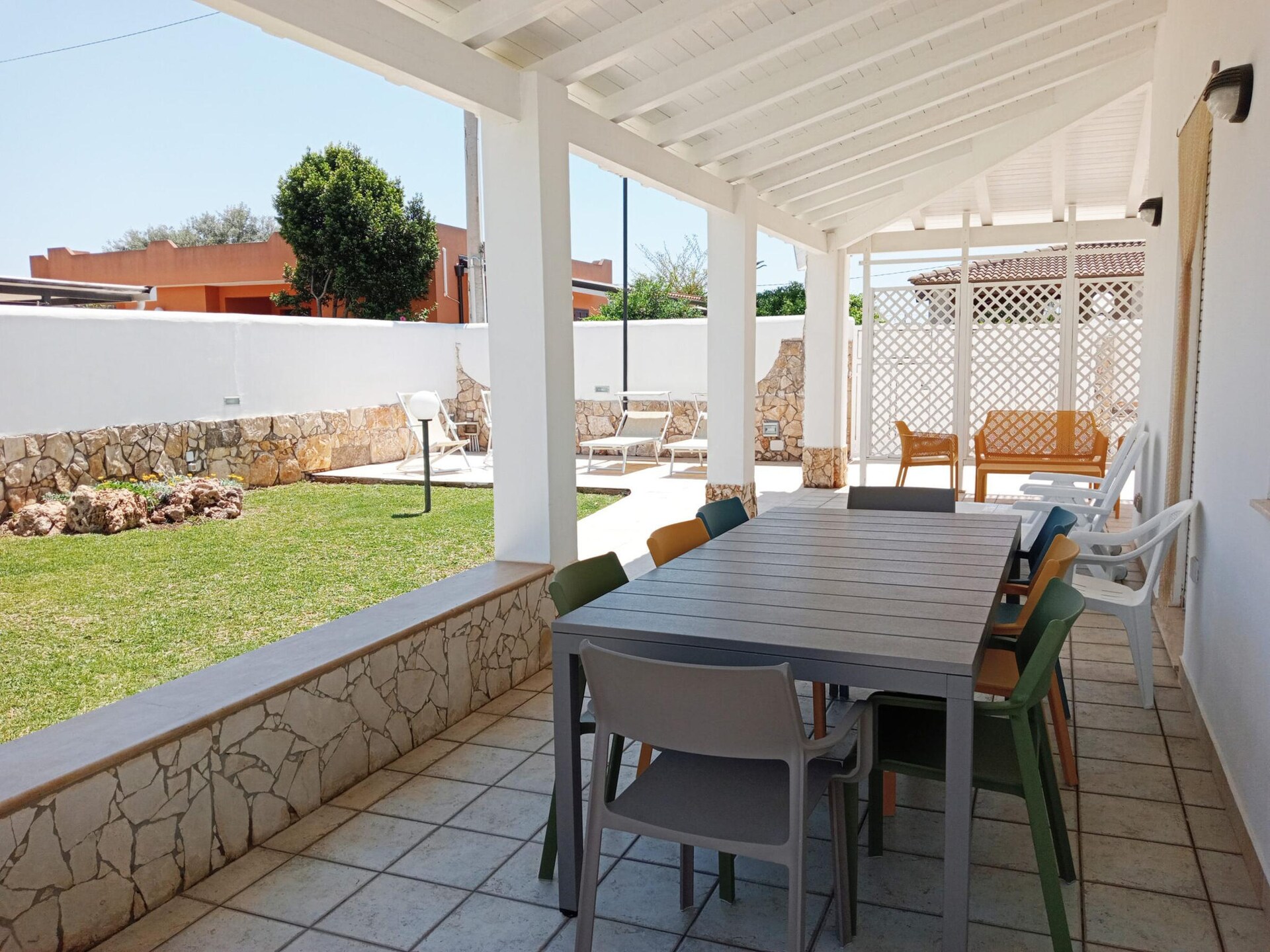 Ruim appartement met privétuin en veranda vlakbij Reitani - foto 24