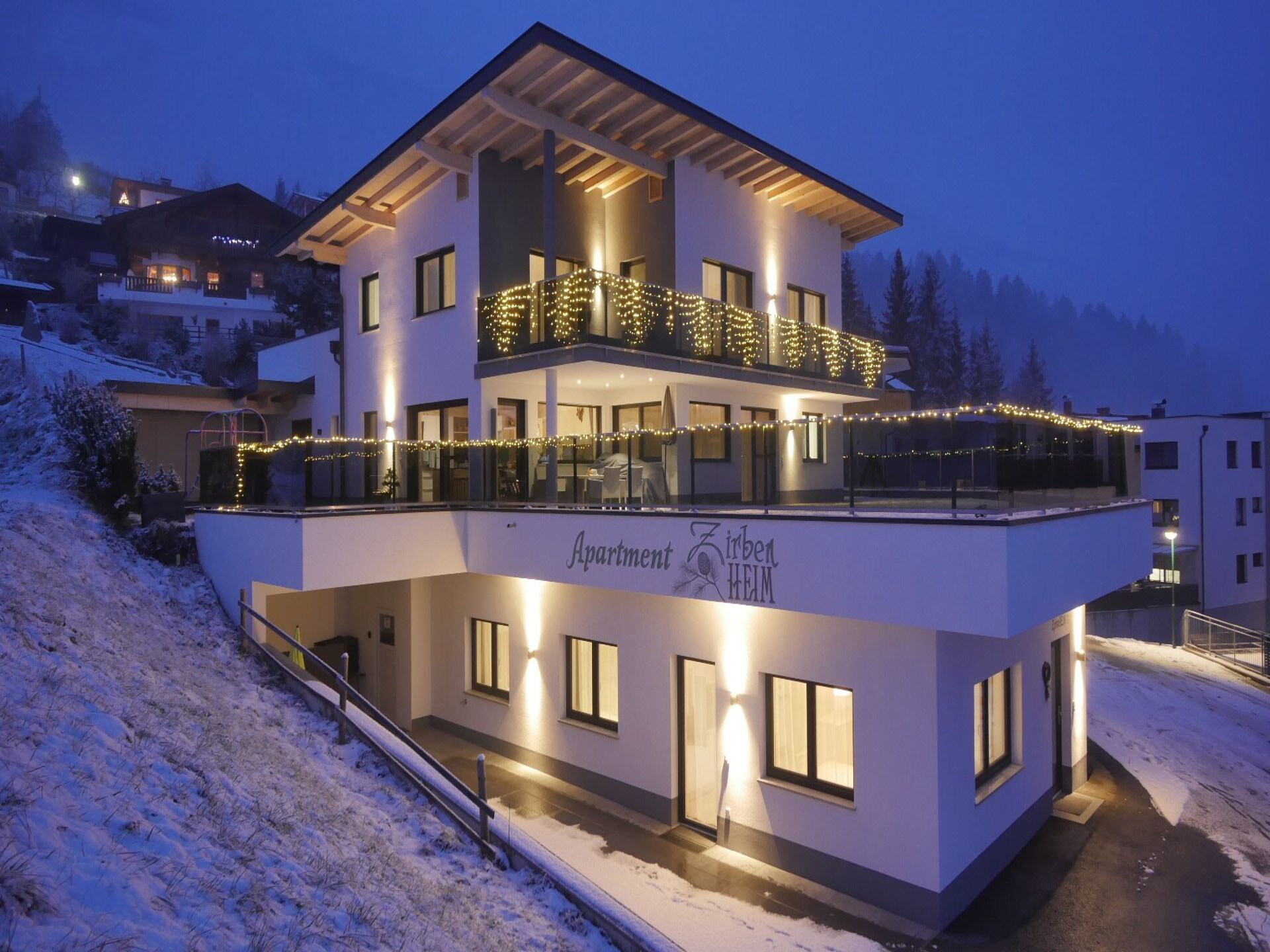 Zirben Heim: Modern appartement aan de piste in Fügen, Zillertal - foto 2