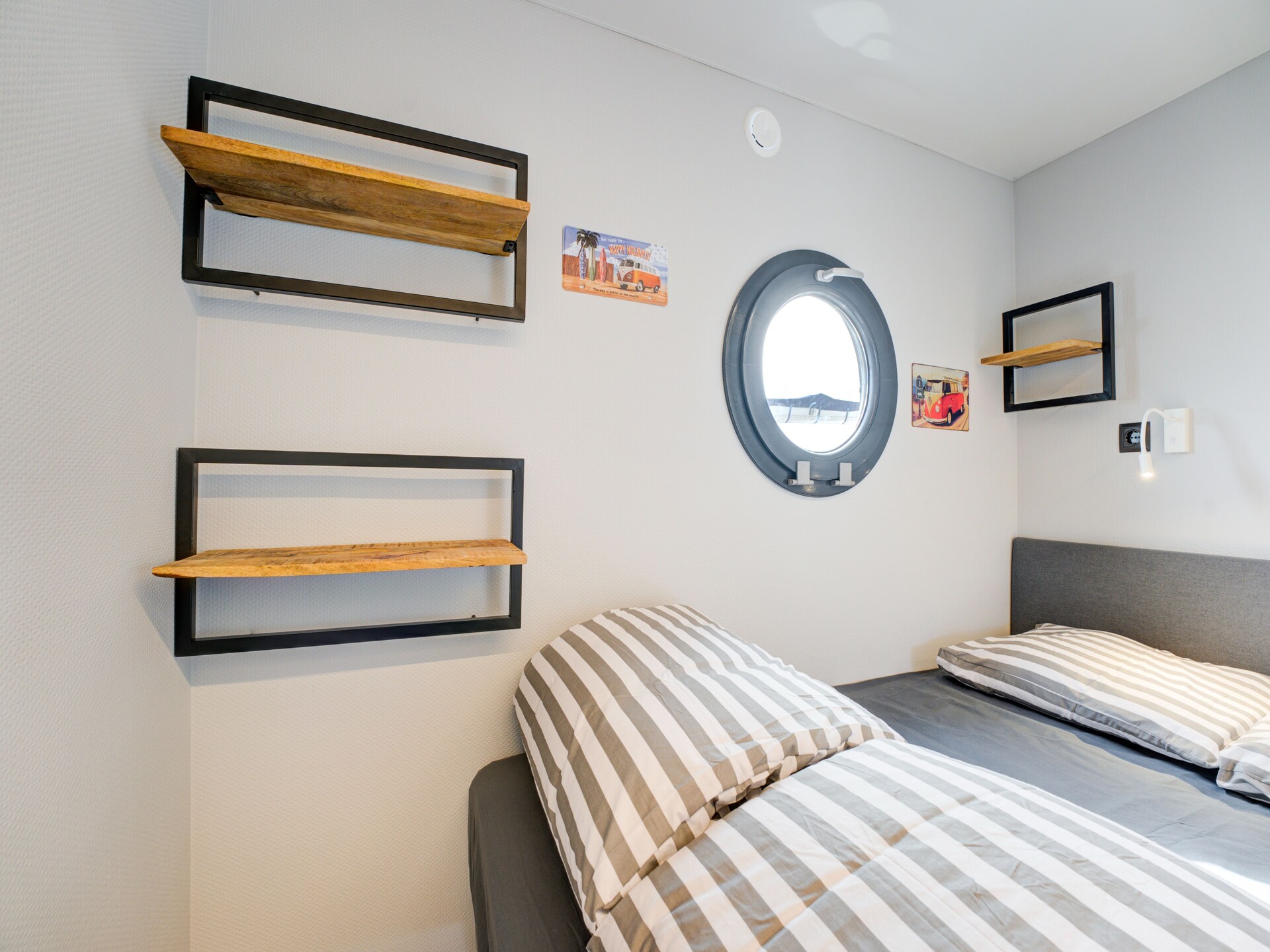 La Belle Vie: unieke woonboot in de haven van Volendam - foto 18