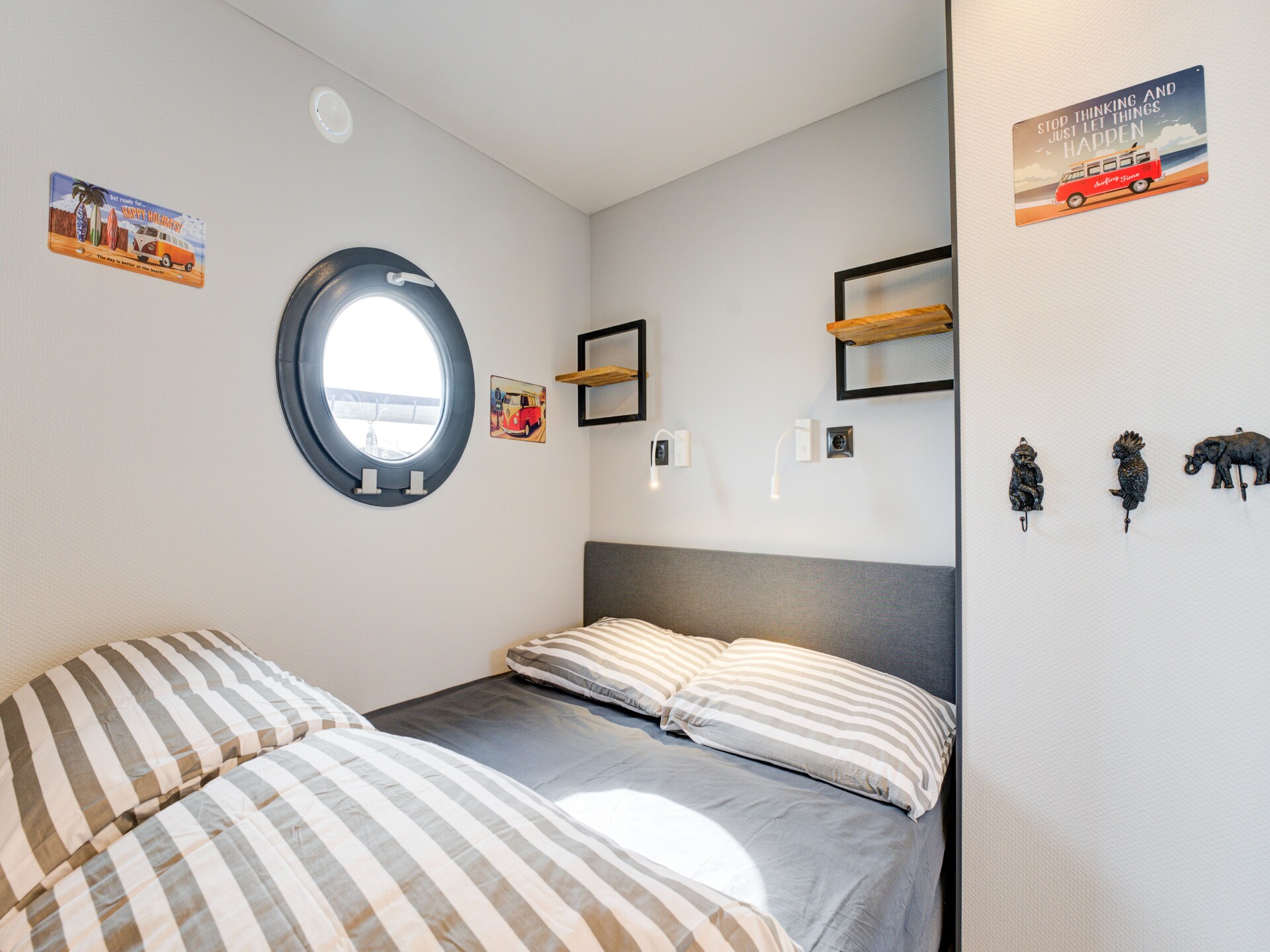 La Belle Vie: unieke woonboot in de haven van Volendam - foto 21